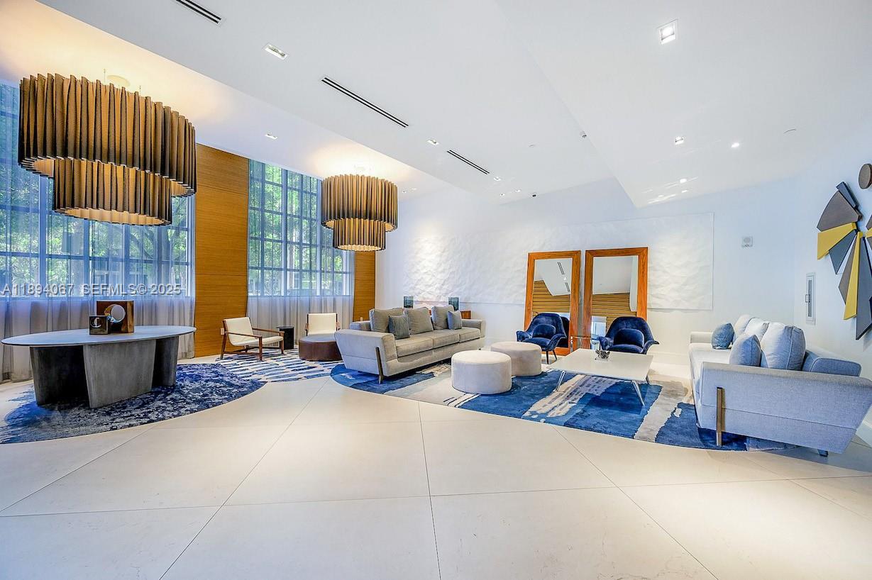 3301 NE 1st Ave # M0501