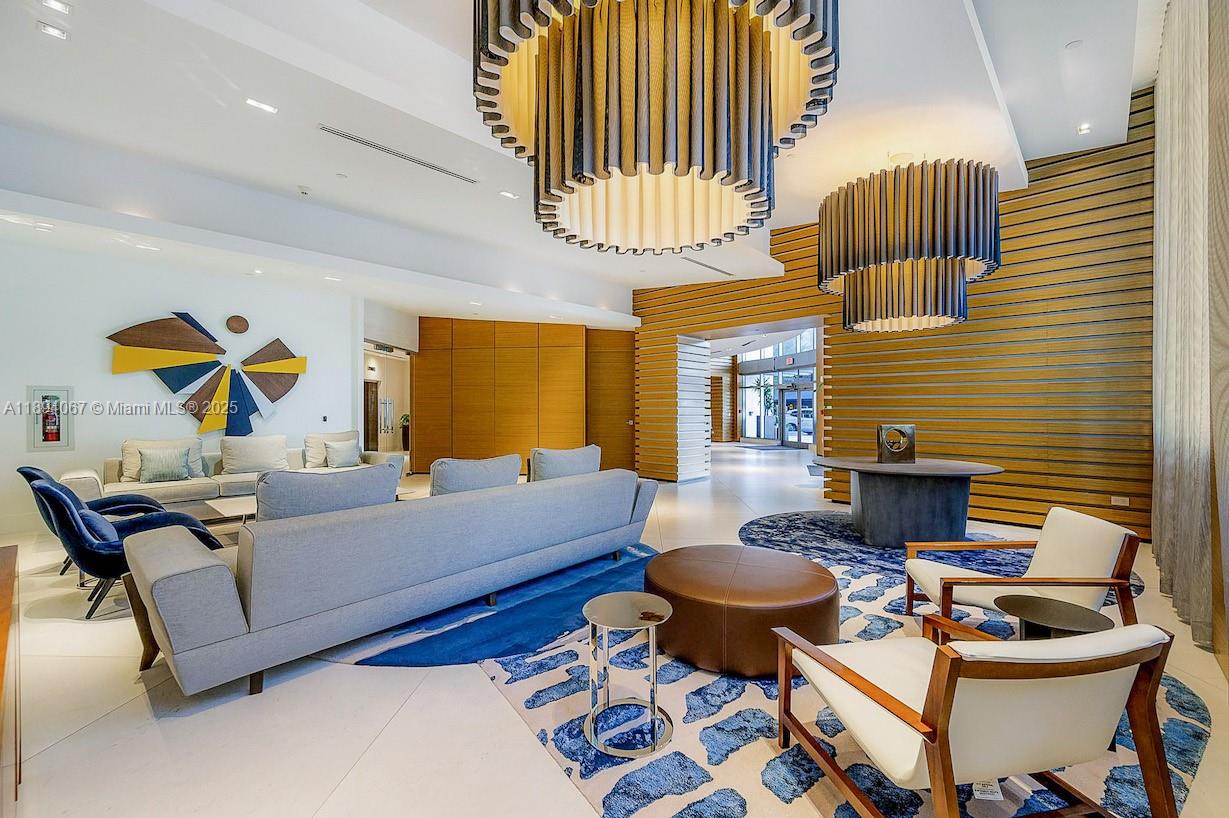 3301 NE 1st Ave # M0501