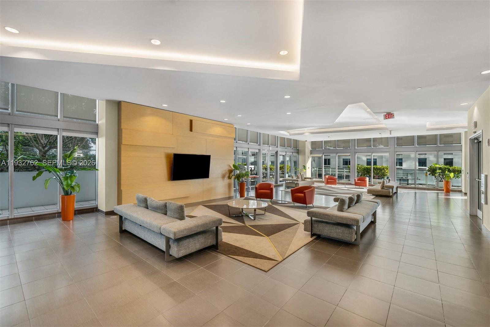 1111 SW 1st Ave Unit: 721-N