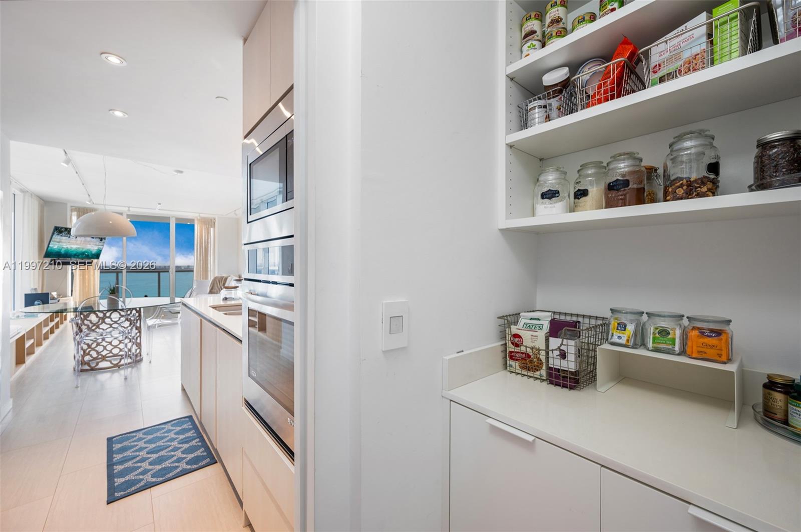 600 NE 27th St # 3201