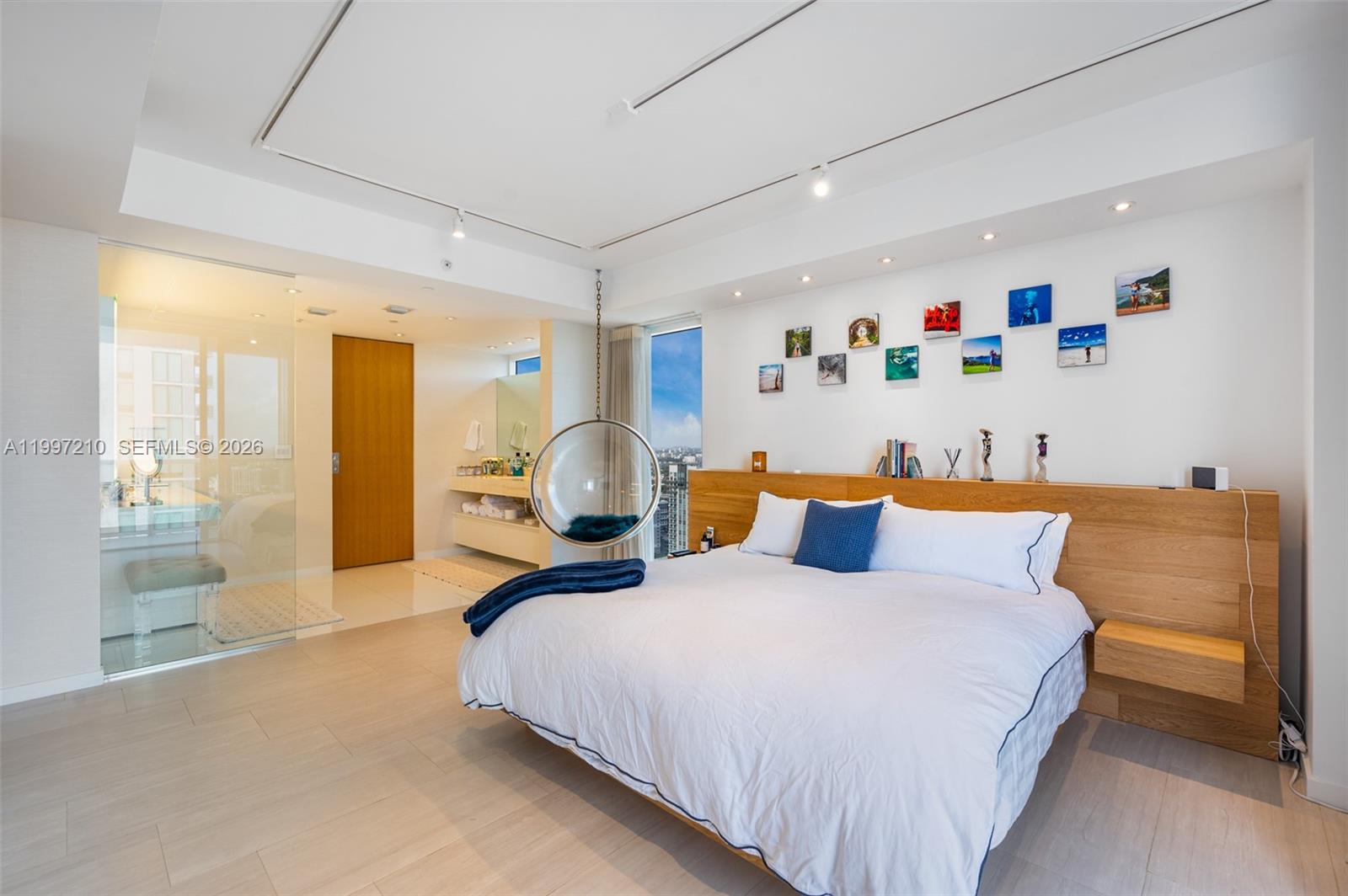 600 NE 27th St # 3201