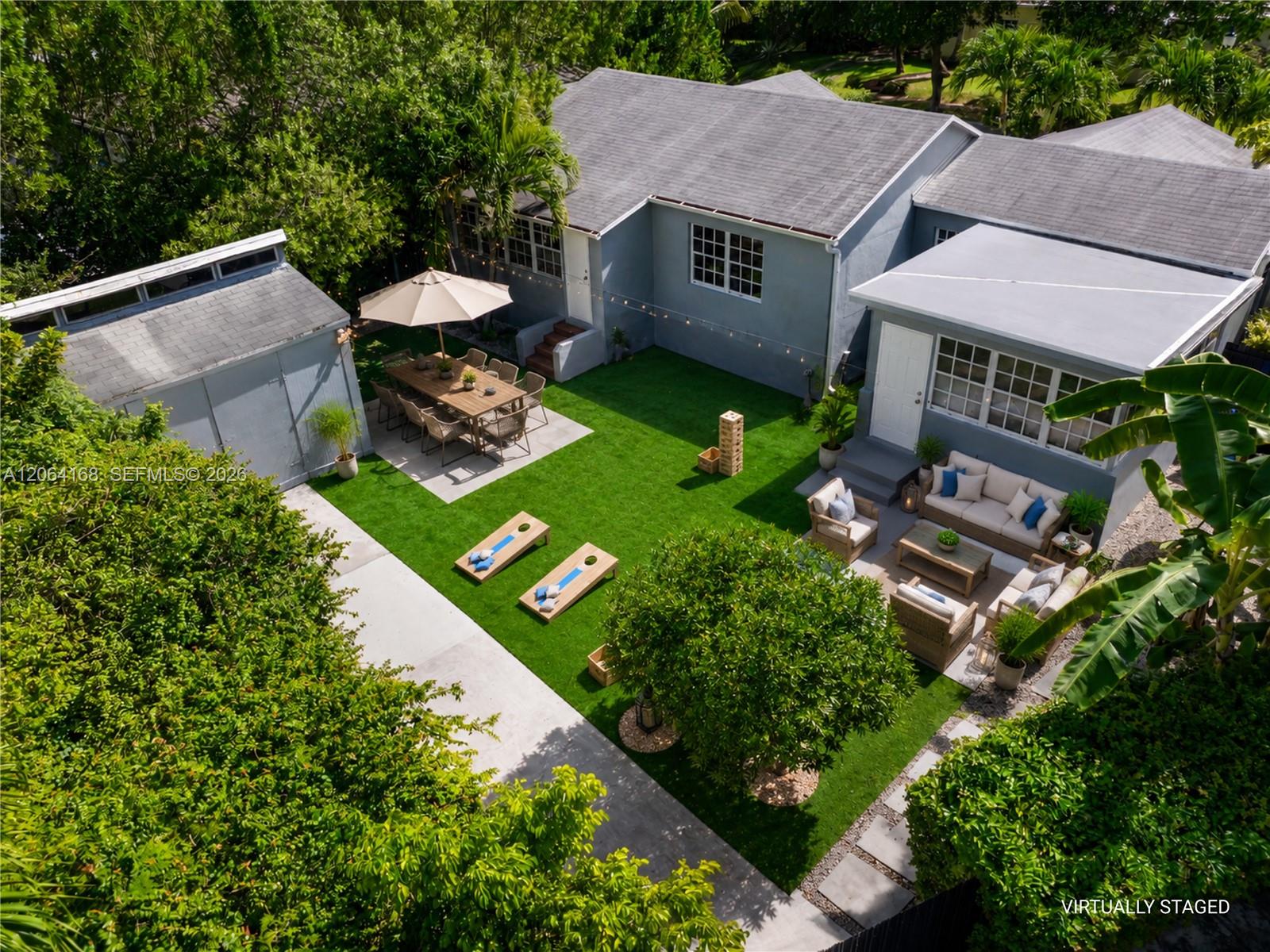 902 NW 10th Ct