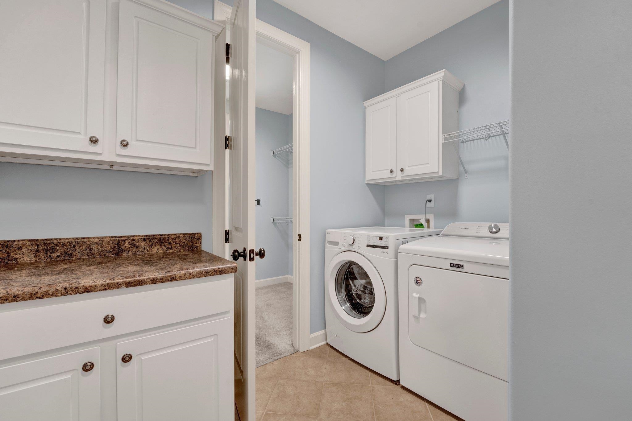 8462 WOODLAND ROSE CIR N