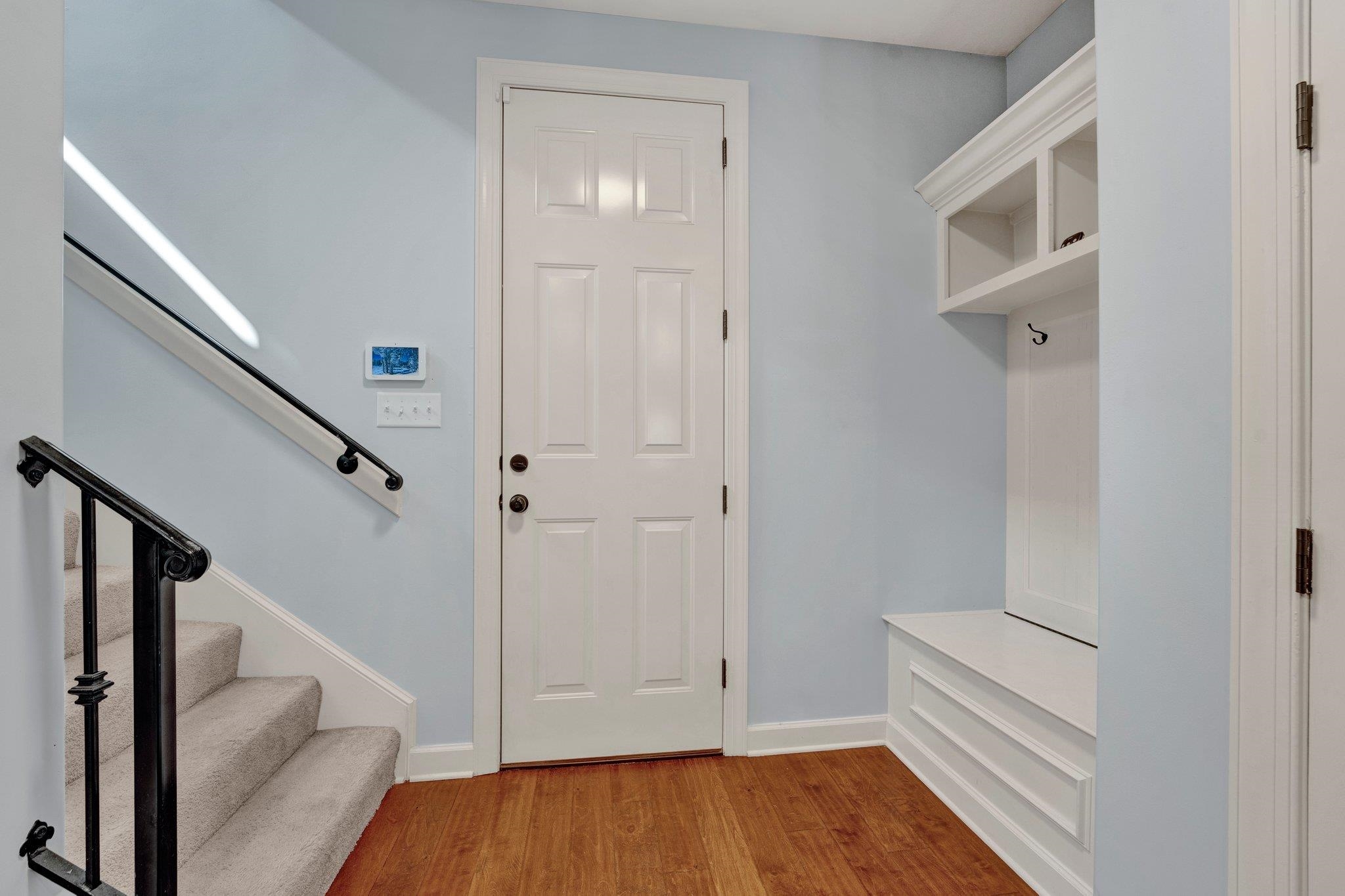 8462 WOODLAND ROSE CIR N