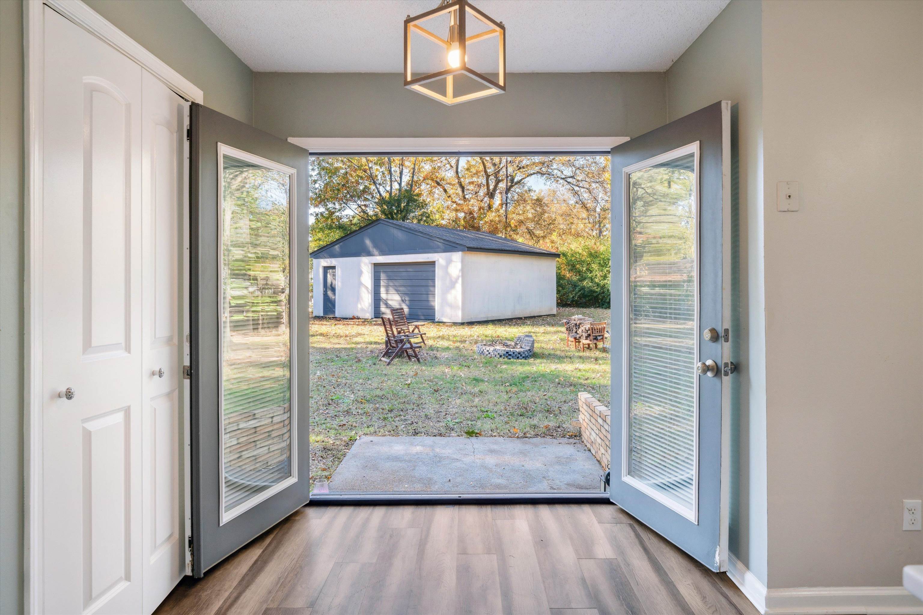 3987 BISHOPS BRIDGE RD