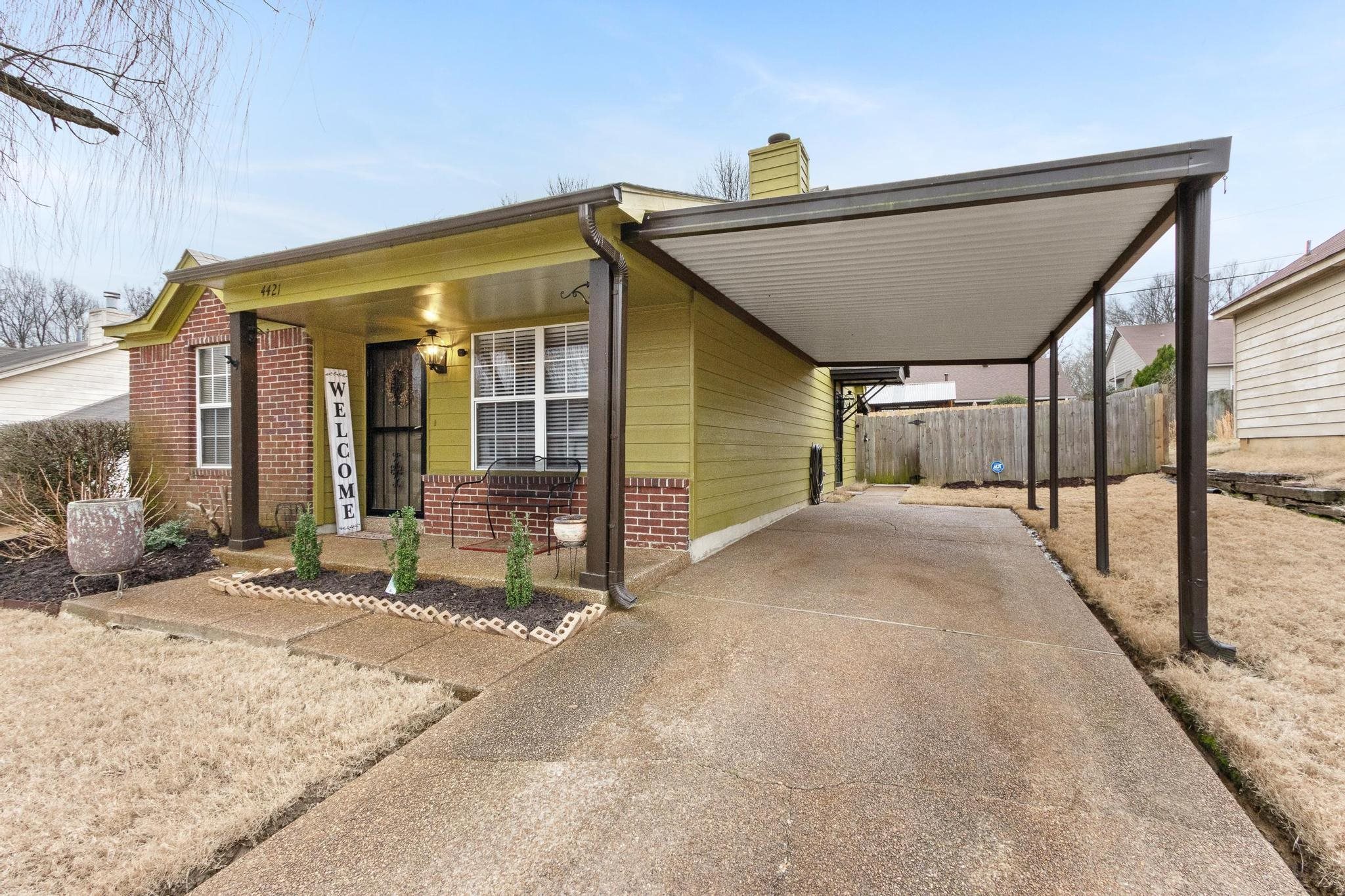 4421 ENGLISH PECAN CV