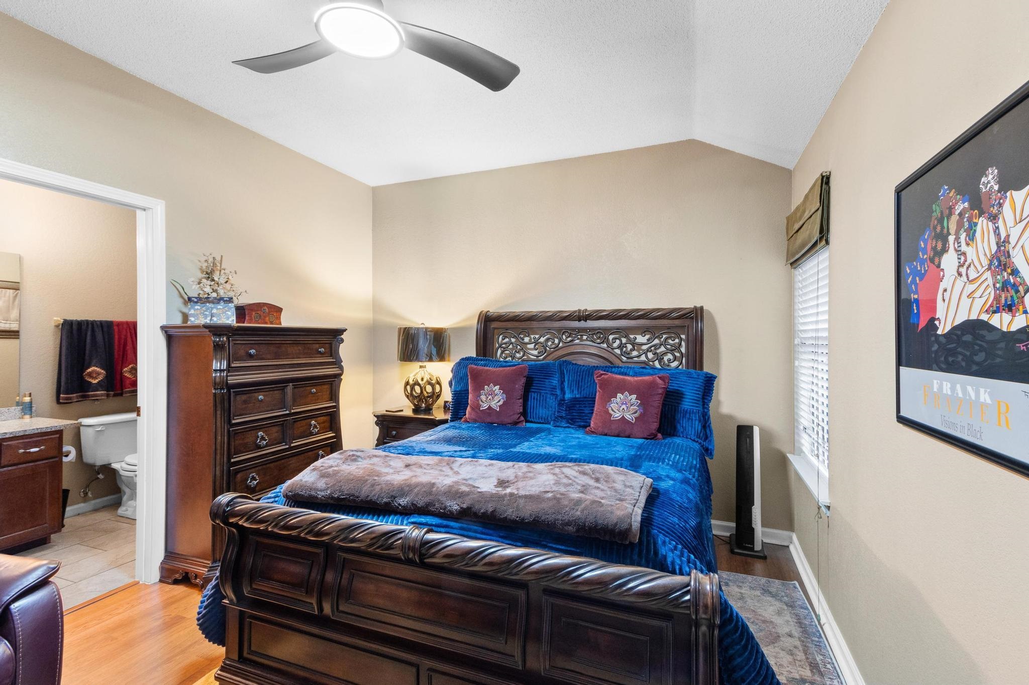 4421 ENGLISH PECAN CV