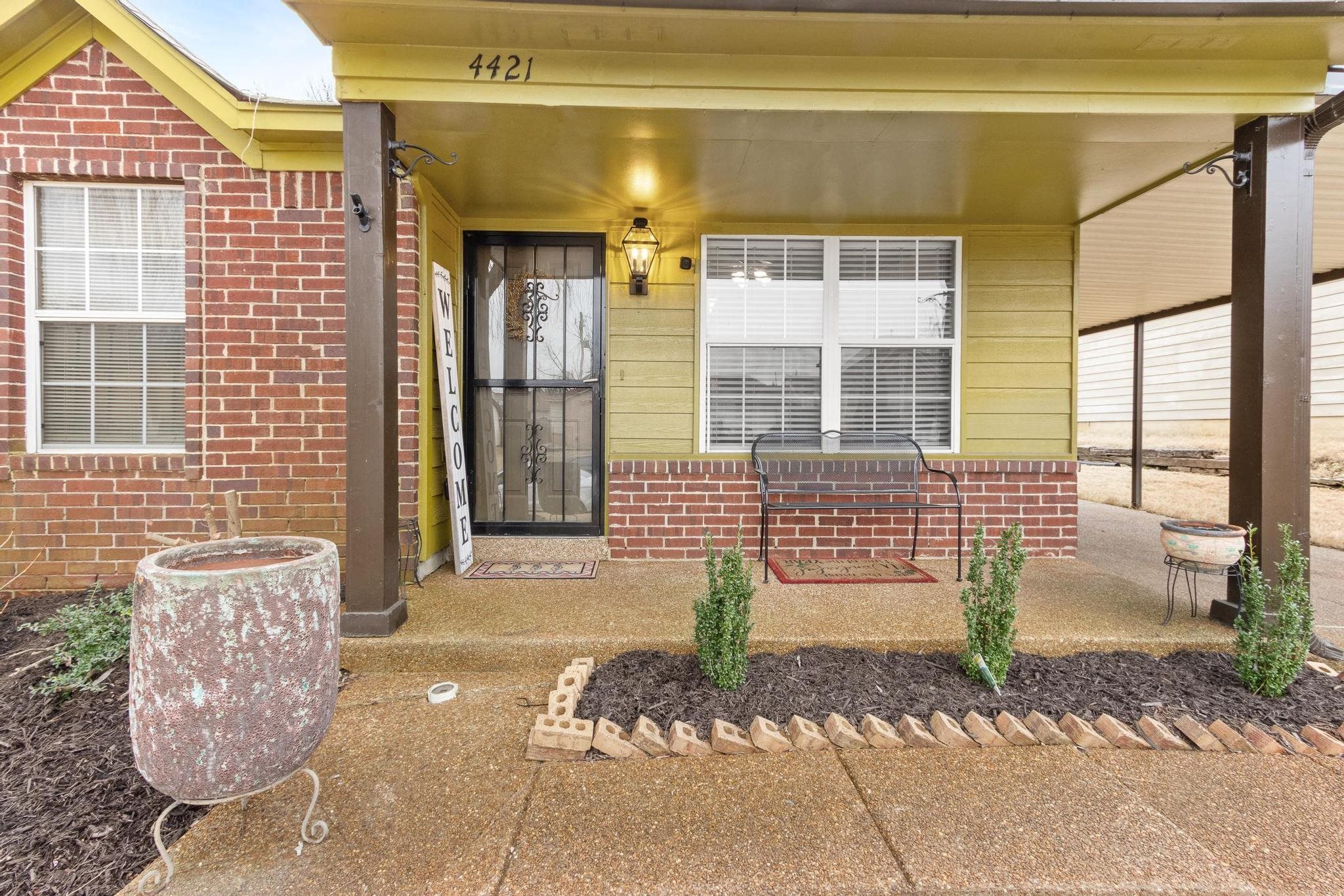 4421 ENGLISH PECAN CV
