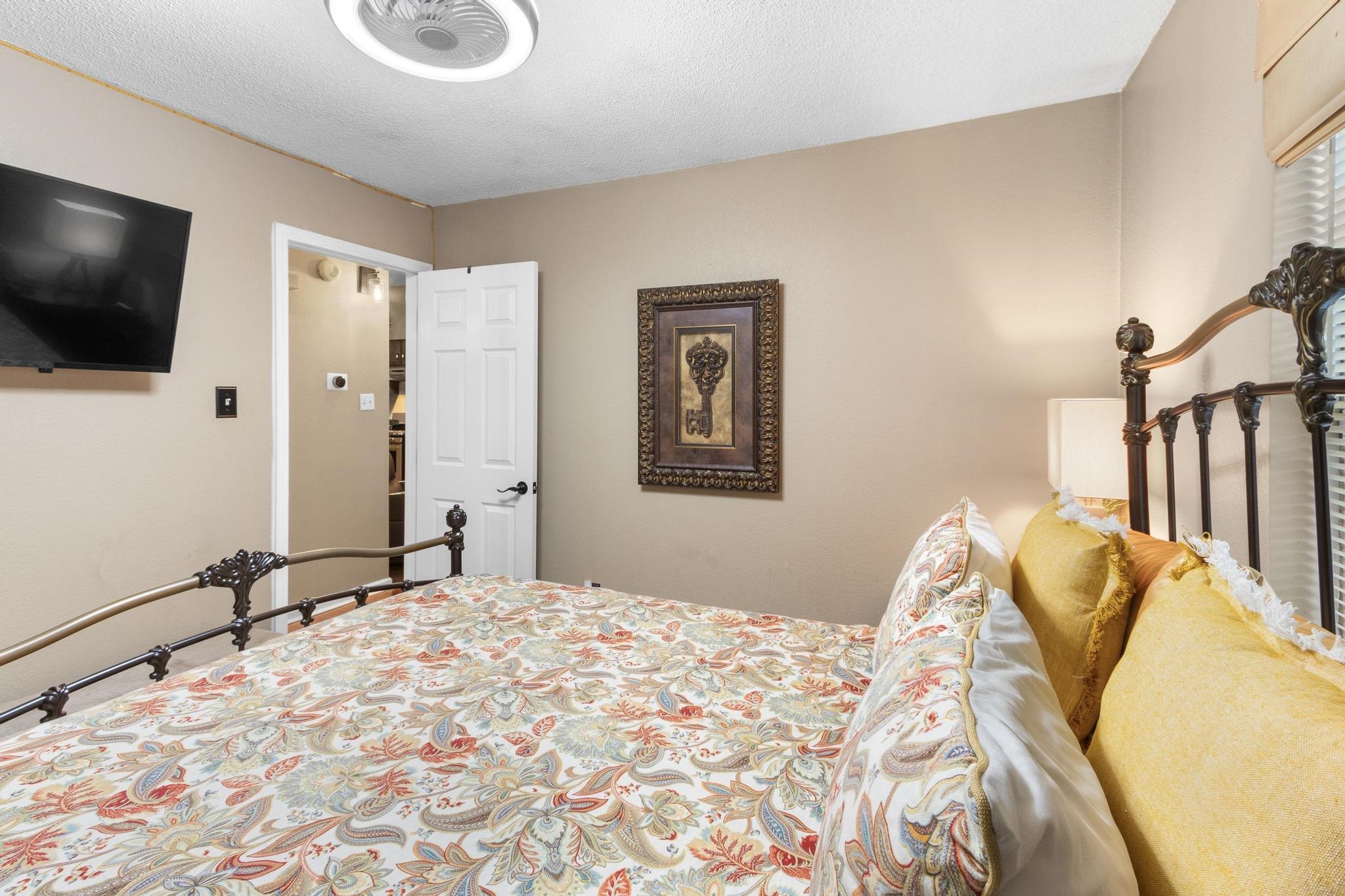 4421 ENGLISH PECAN CV