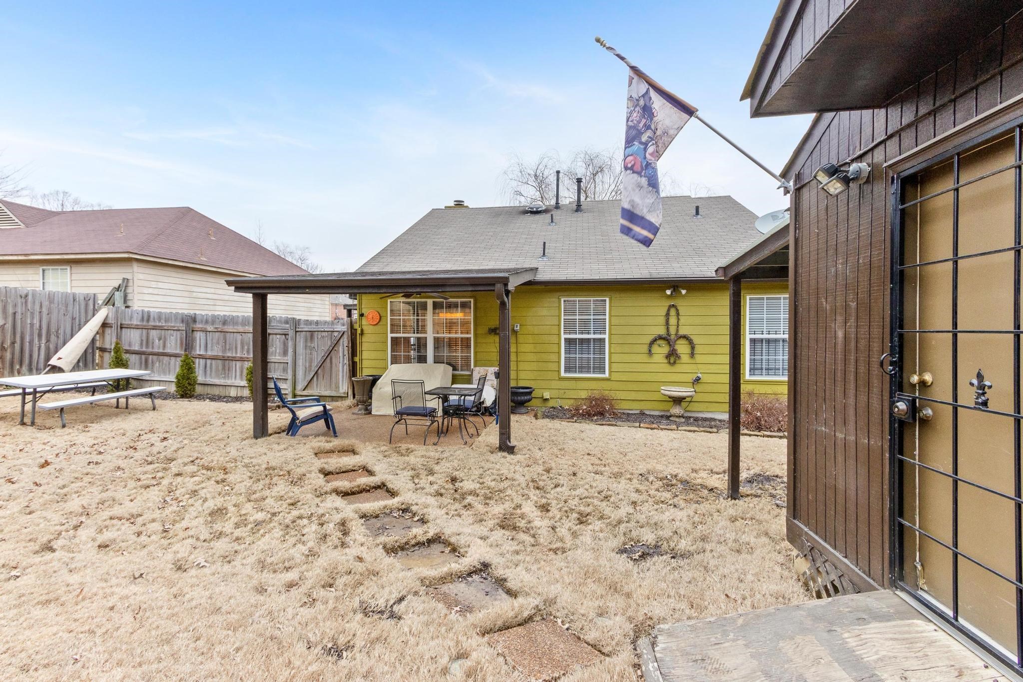 4421 ENGLISH PECAN CV