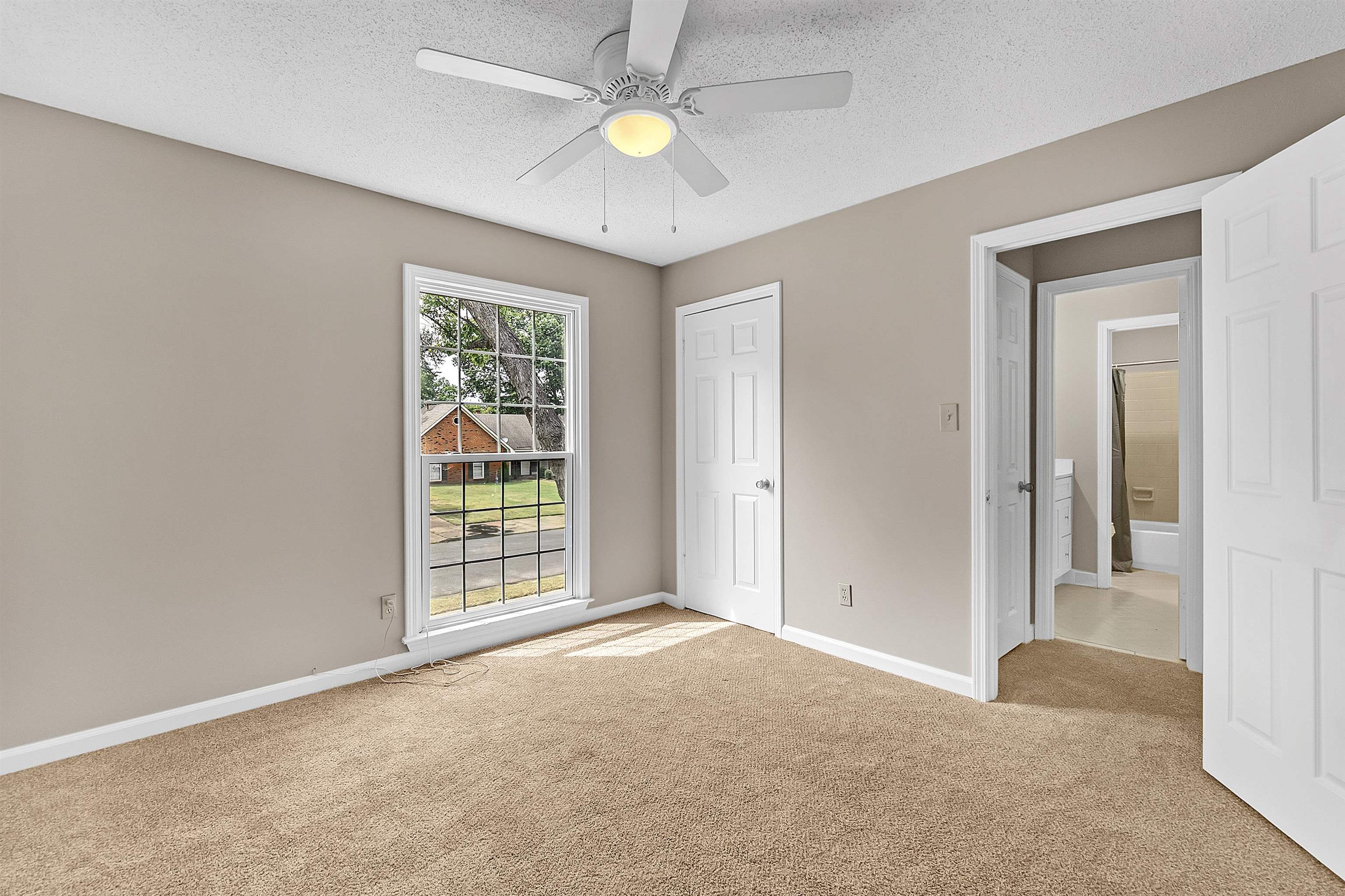 4162 OLD VILLAGE LN