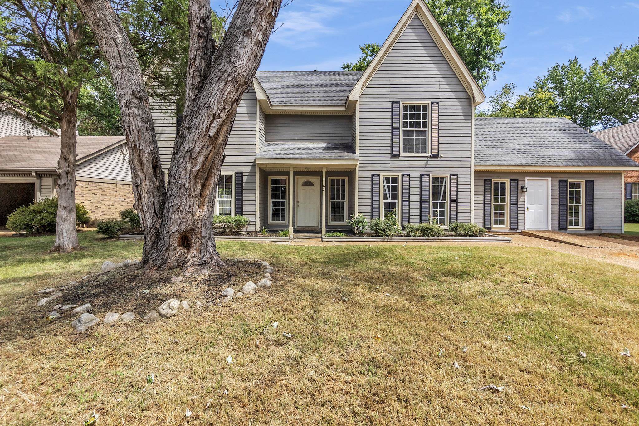 4162 OLD VILLAGE LN