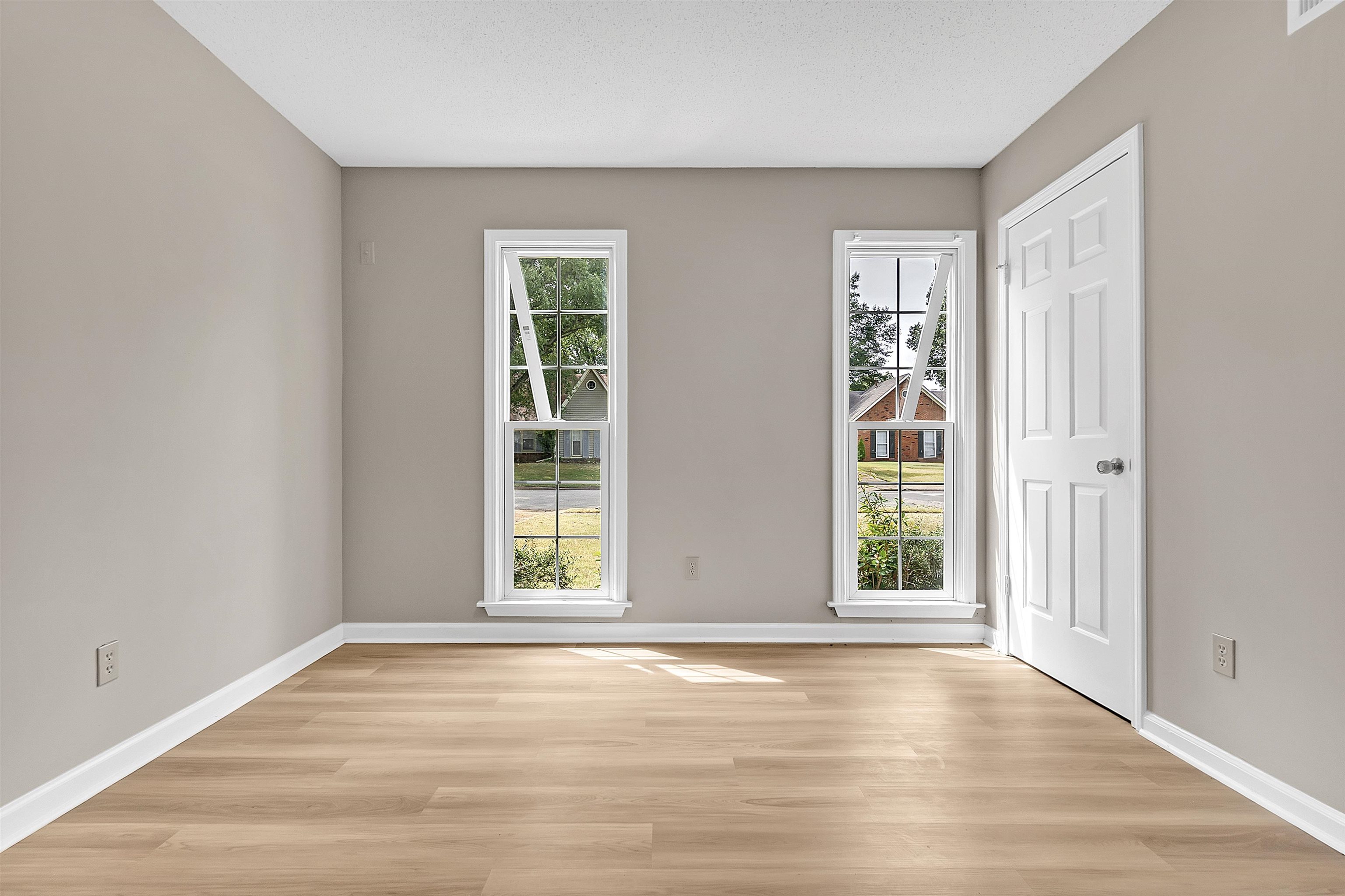 4162 OLD VILLAGE LN