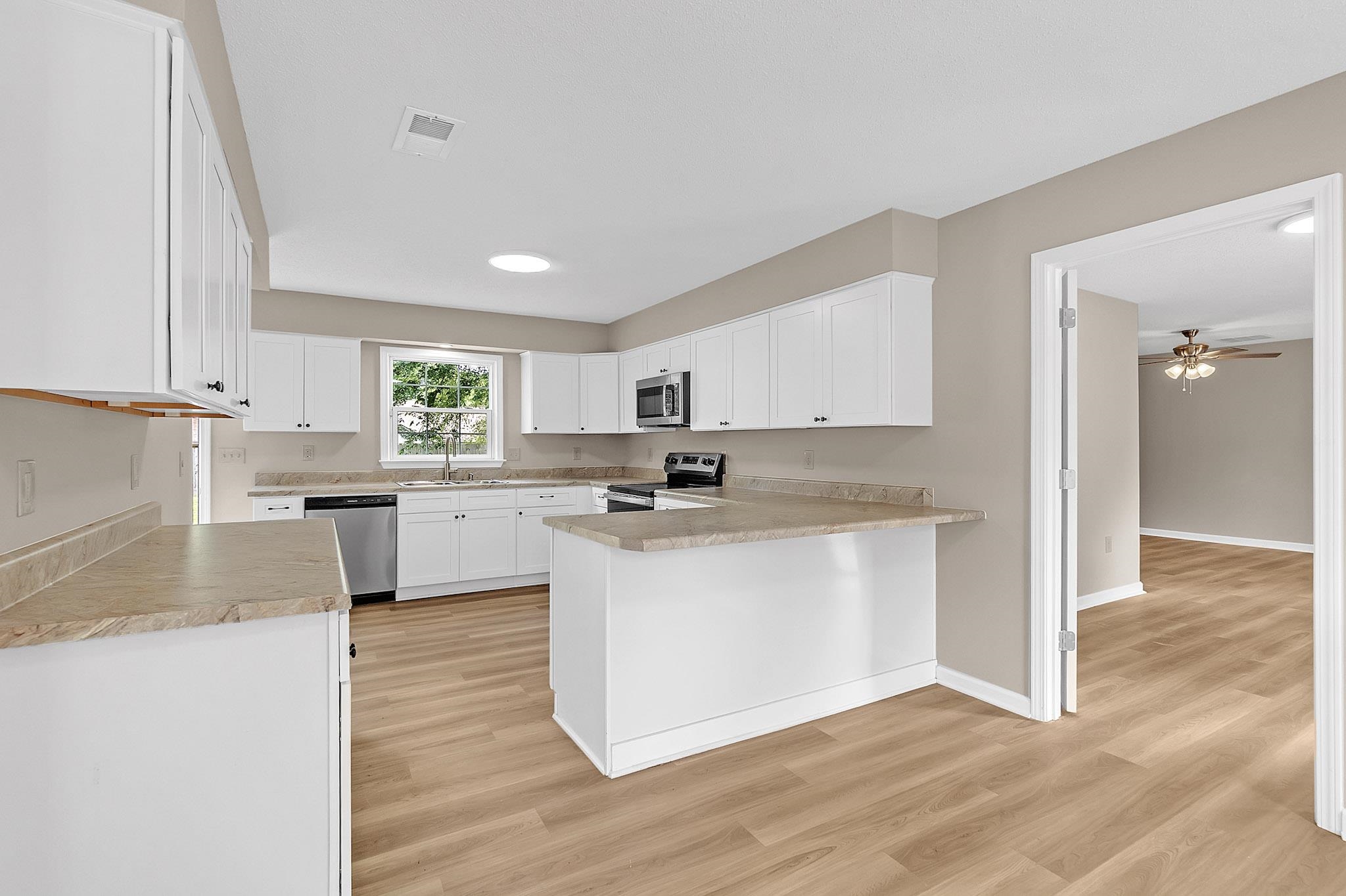 4162 OLD VILLAGE LN