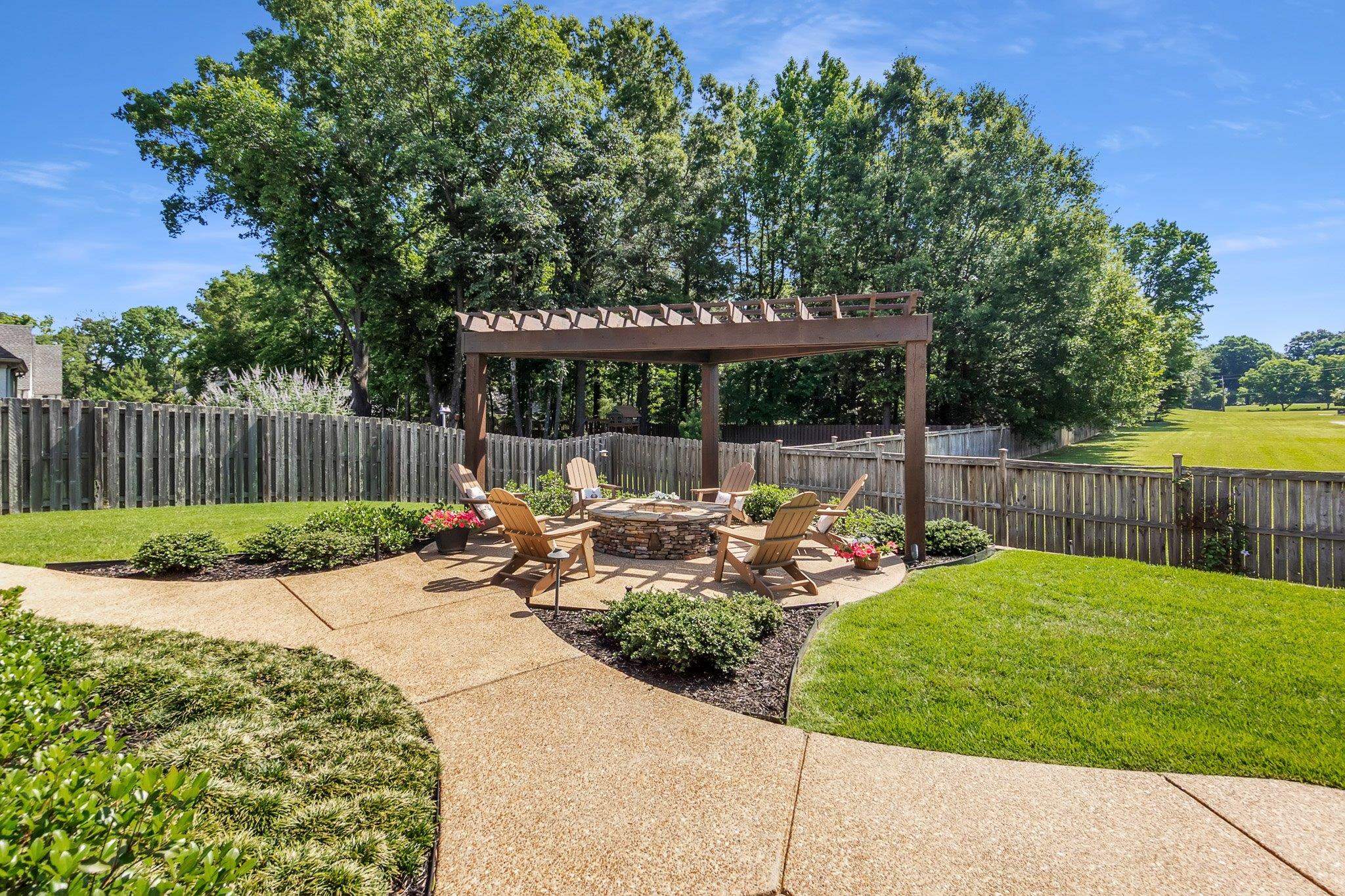 3246 N HARTWELL RIDGE DR