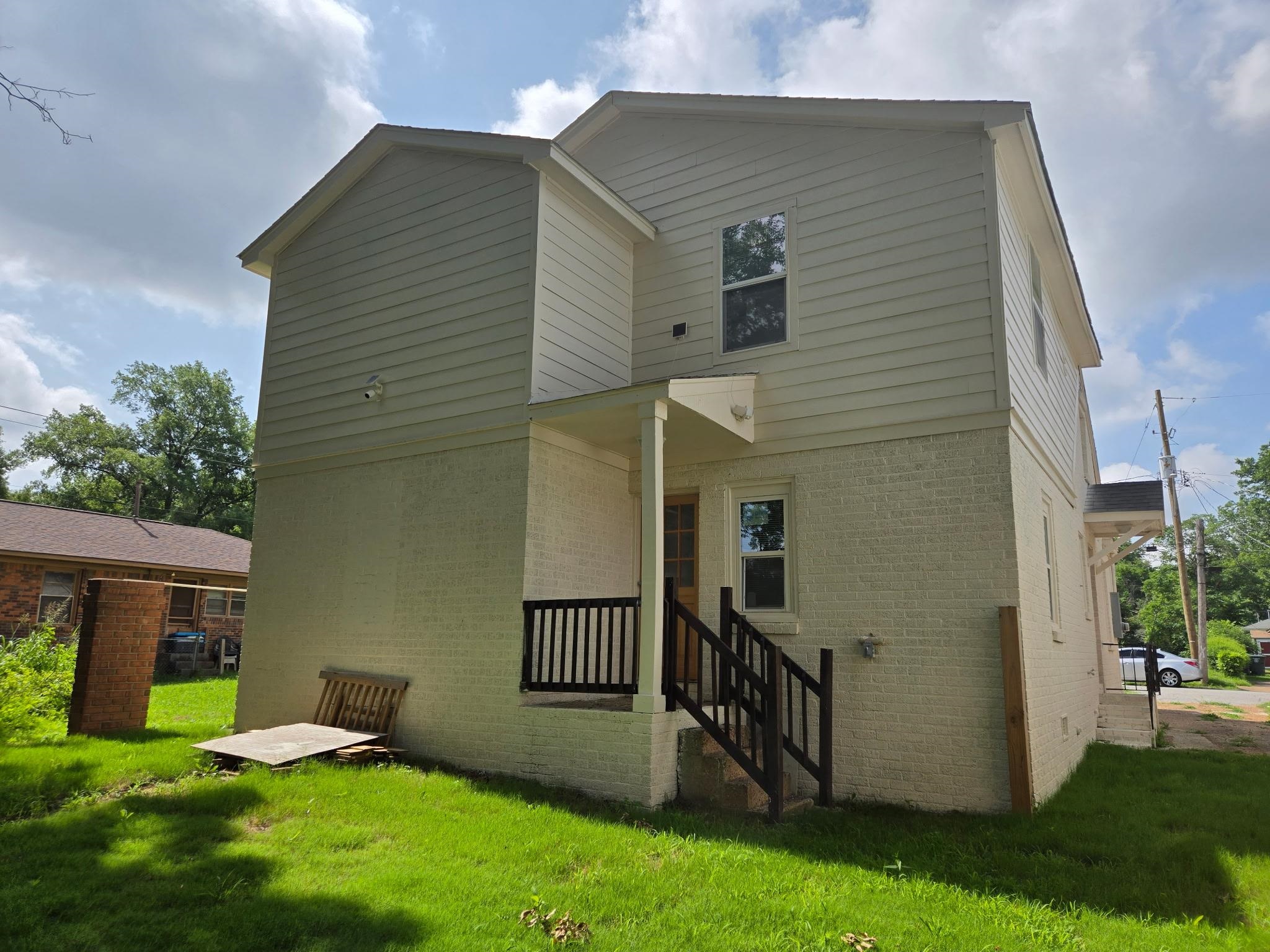 2766 SELECT AVE