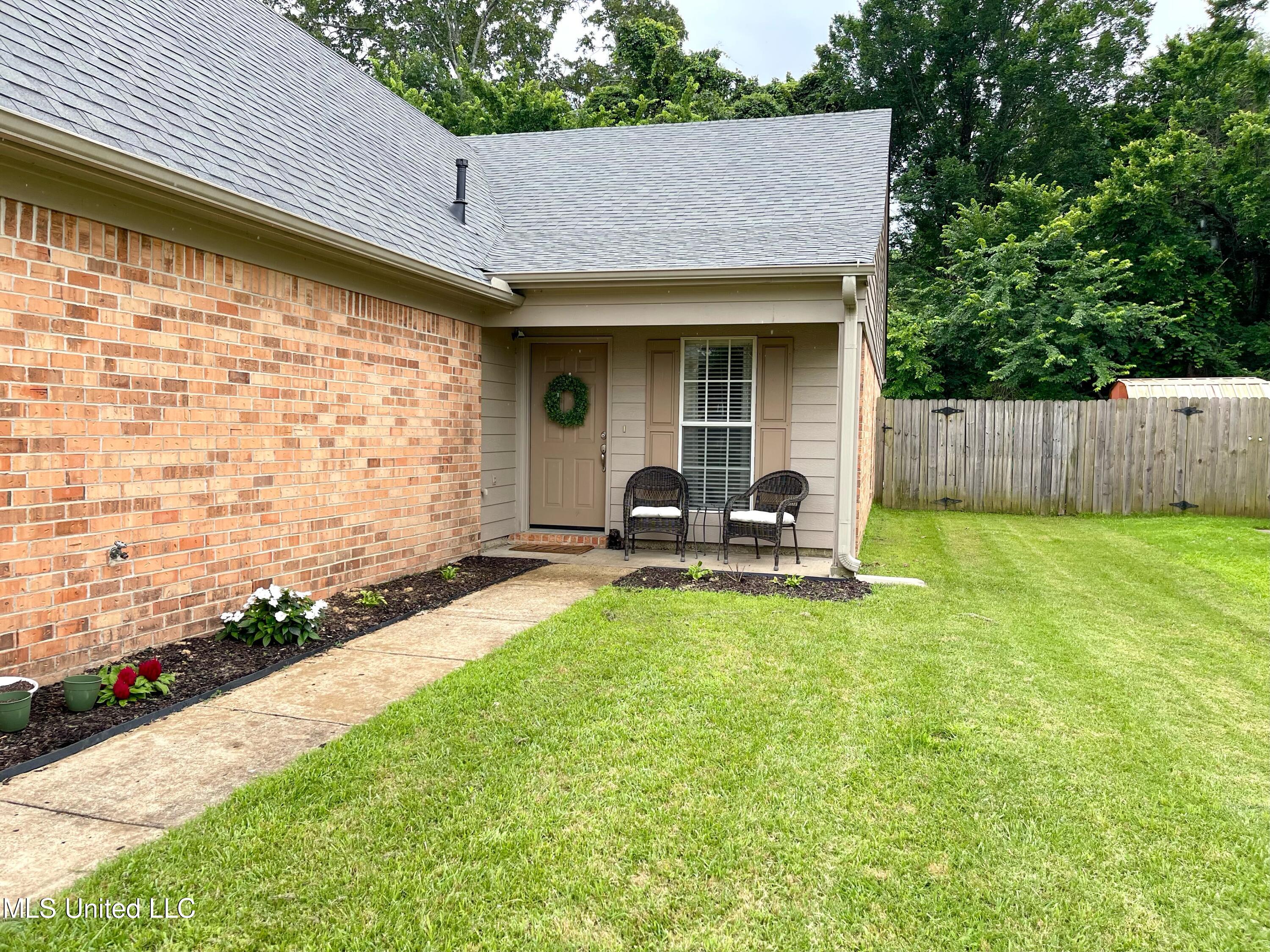 785 Burton Lane