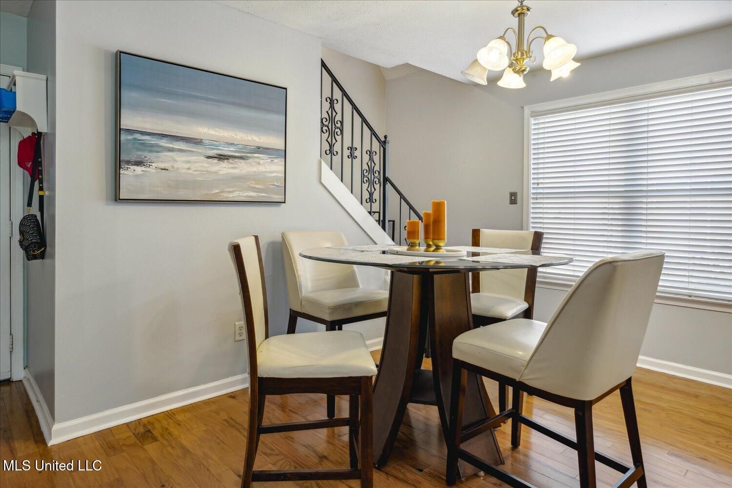 7300 Grandiflora Drive