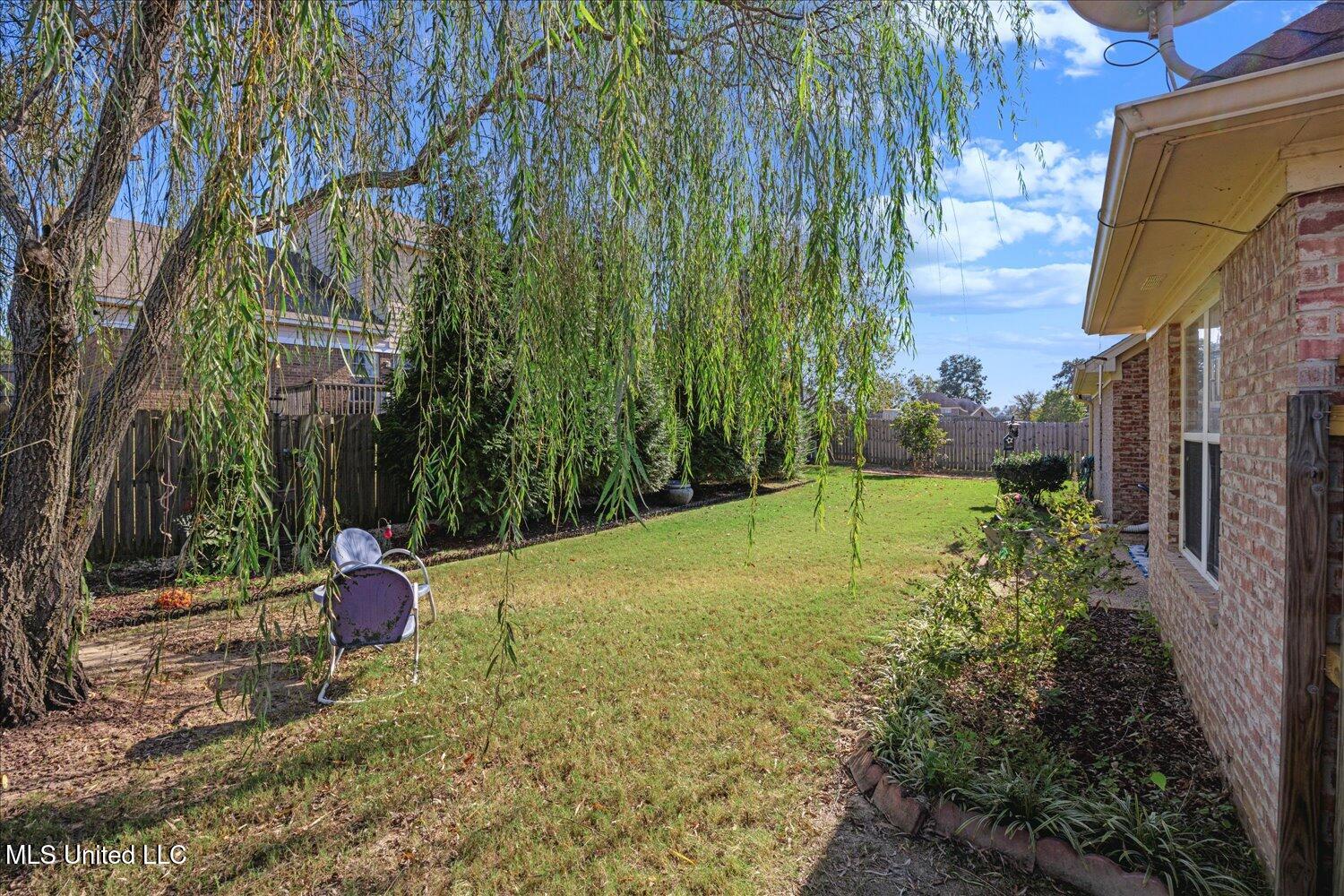 7300 Grandiflora Drive