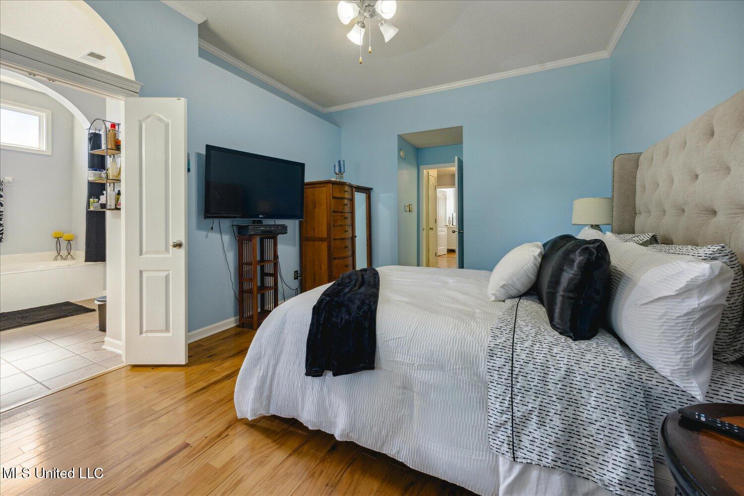 7300 Grandiflora Drive