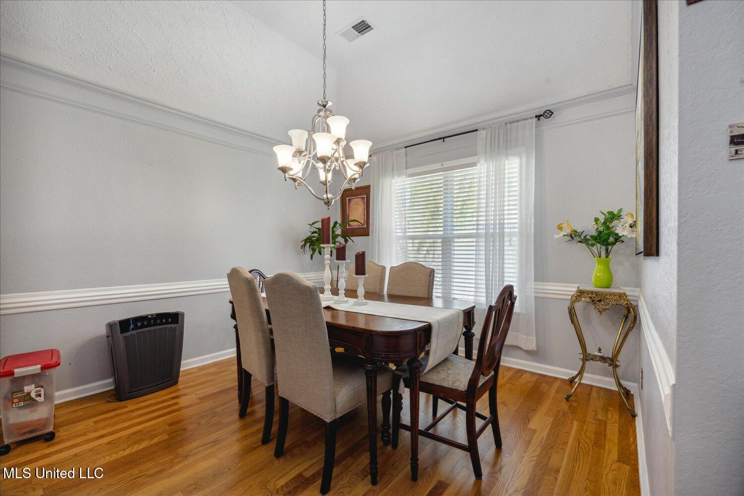 7300 Grandiflora Drive