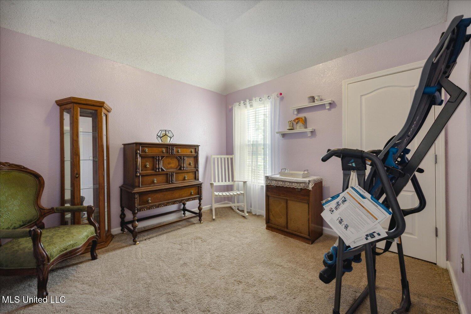 7300 Grandiflora Drive