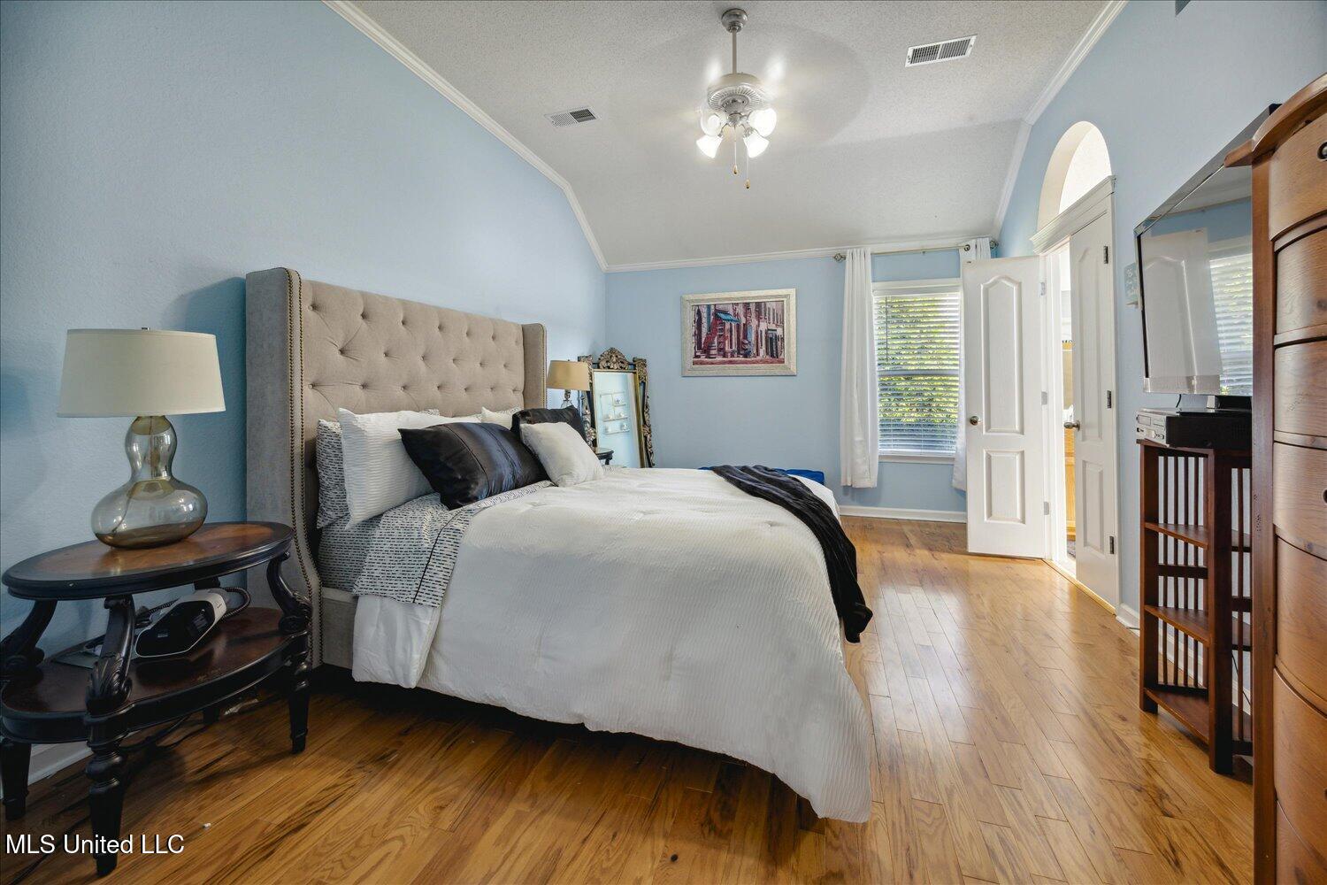 7300 Grandiflora Drive