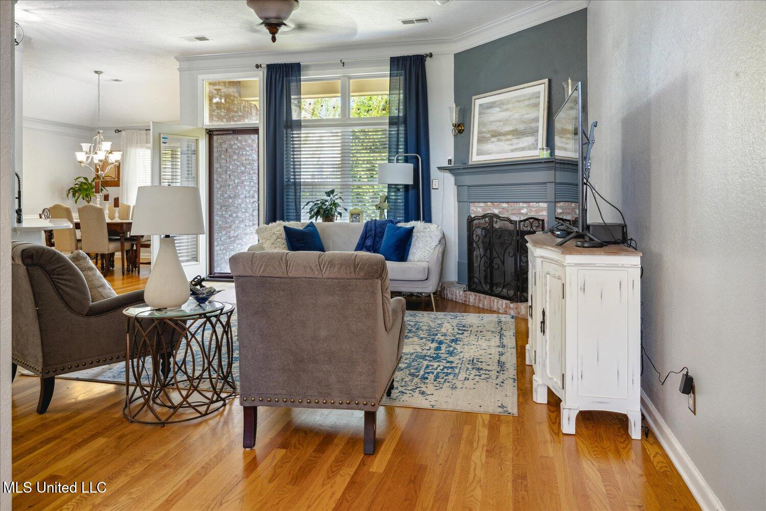 7300 Grandiflora Drive