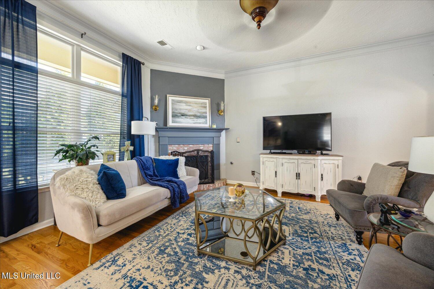 7300 Grandiflora Drive