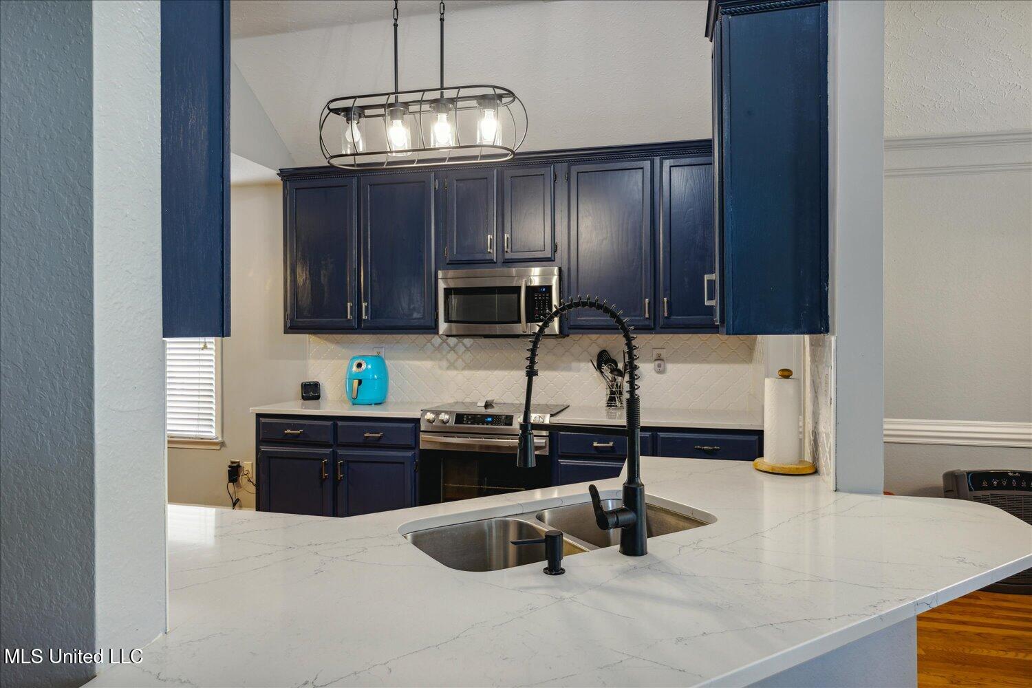 7300 Grandiflora Drive