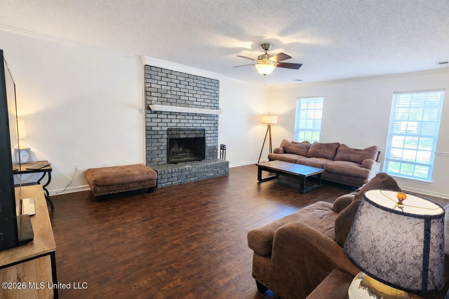 7168 Oak Forest Drive