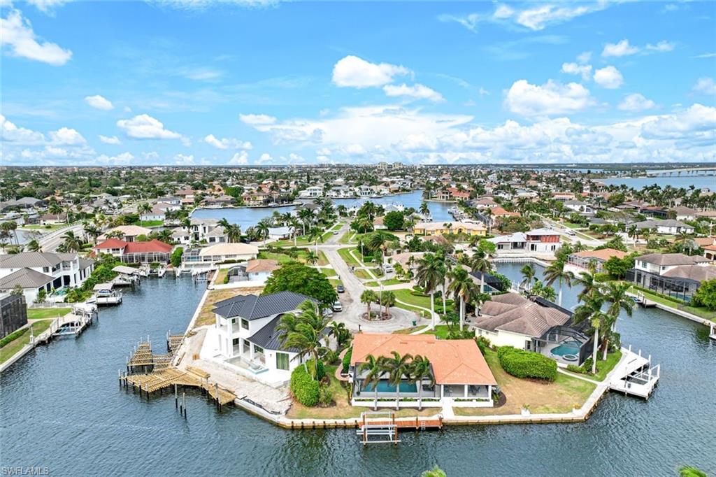 418 Tarpon CT, MARCO ISLAND
