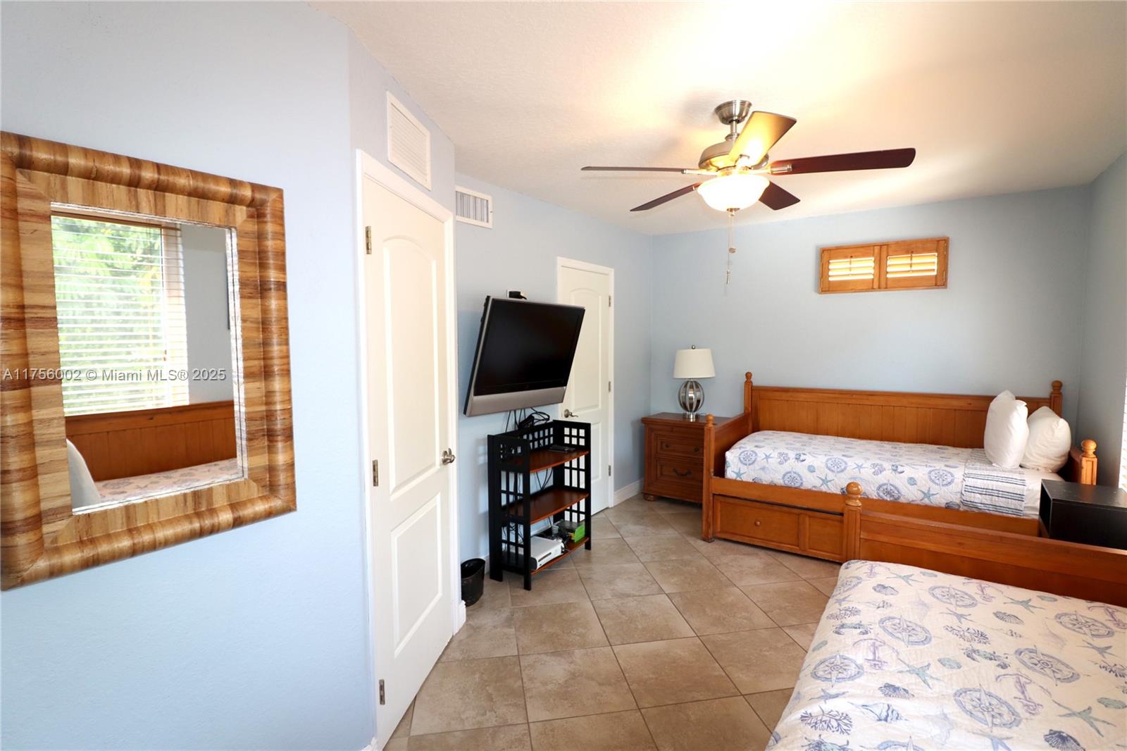 12400 Overseas Hwy # 9