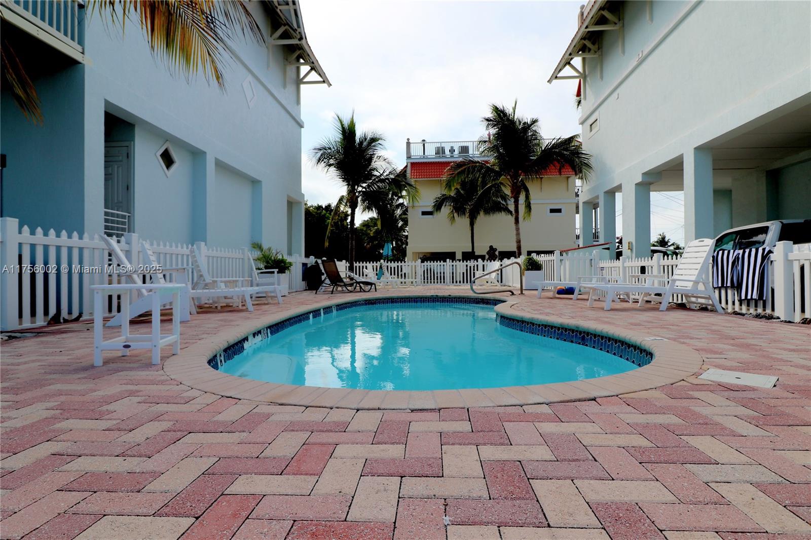 12400 Overseas Hwy # 9