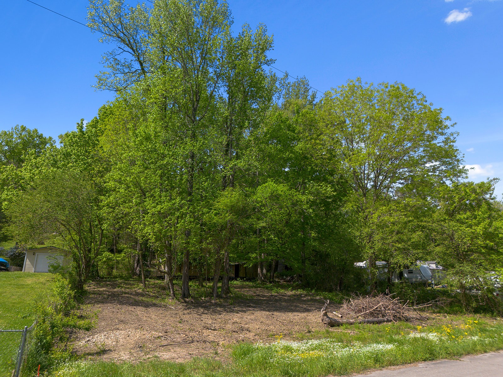 1202 Bloom Landing Rd