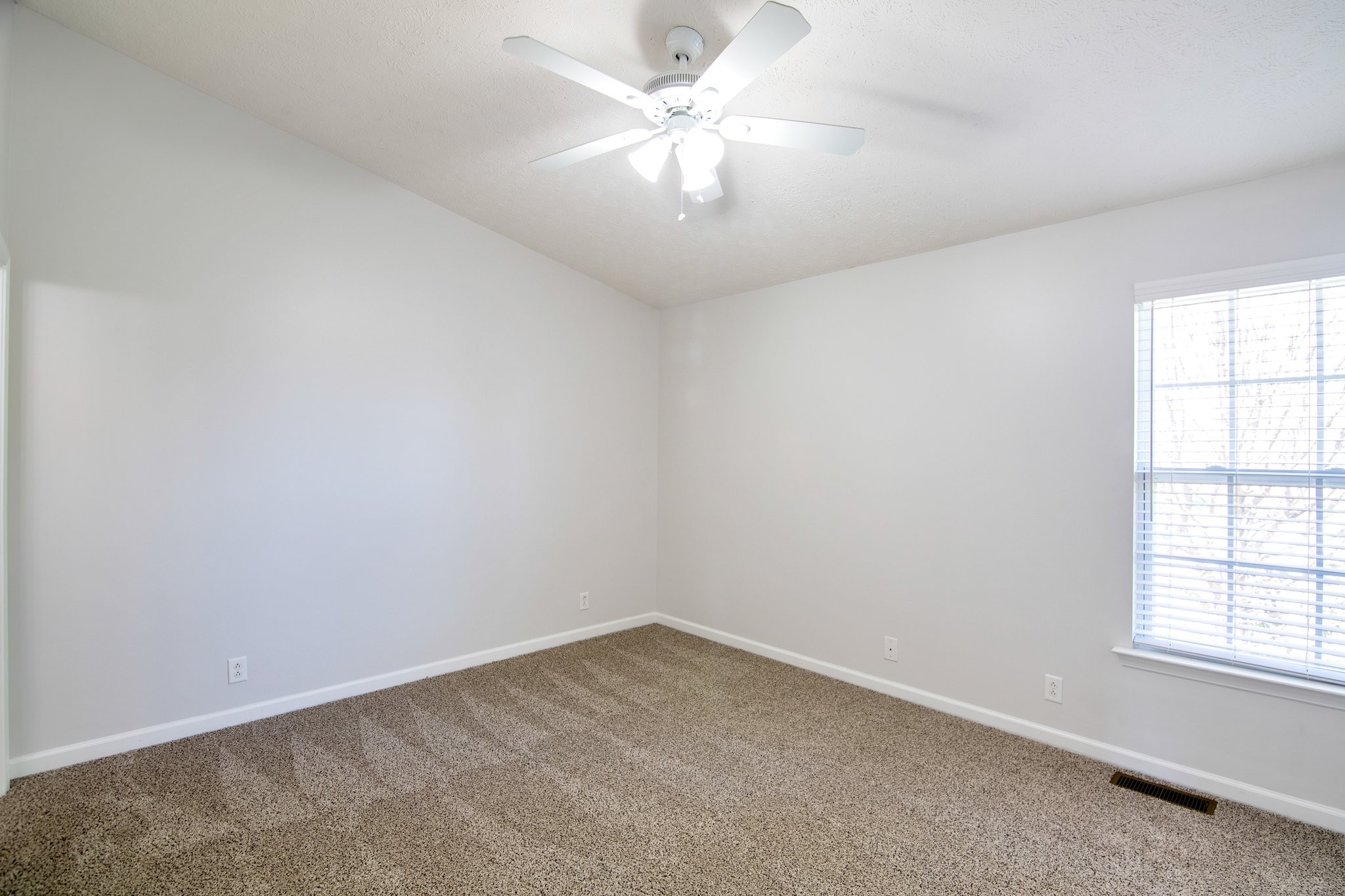 2030 Victory Gallop Ln