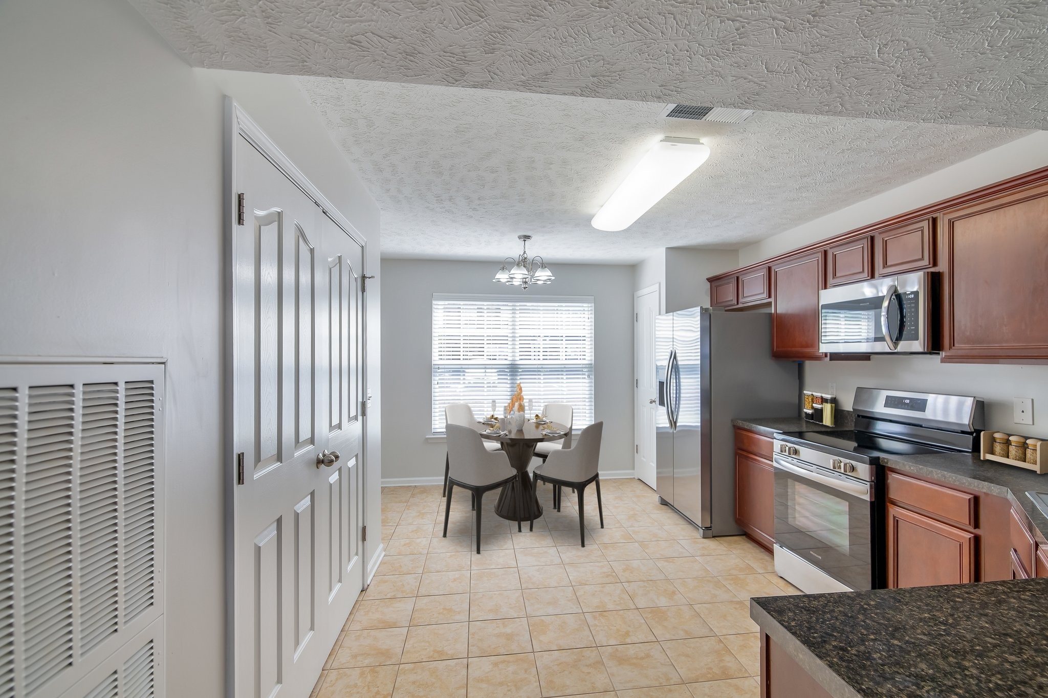 2030 Victory Gallop Ln