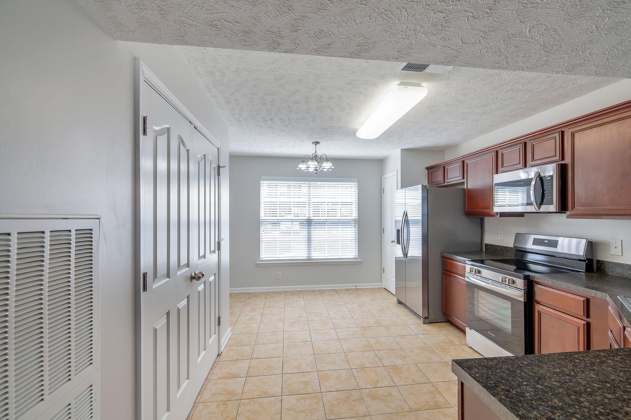 2030 Victory Gallop Ln