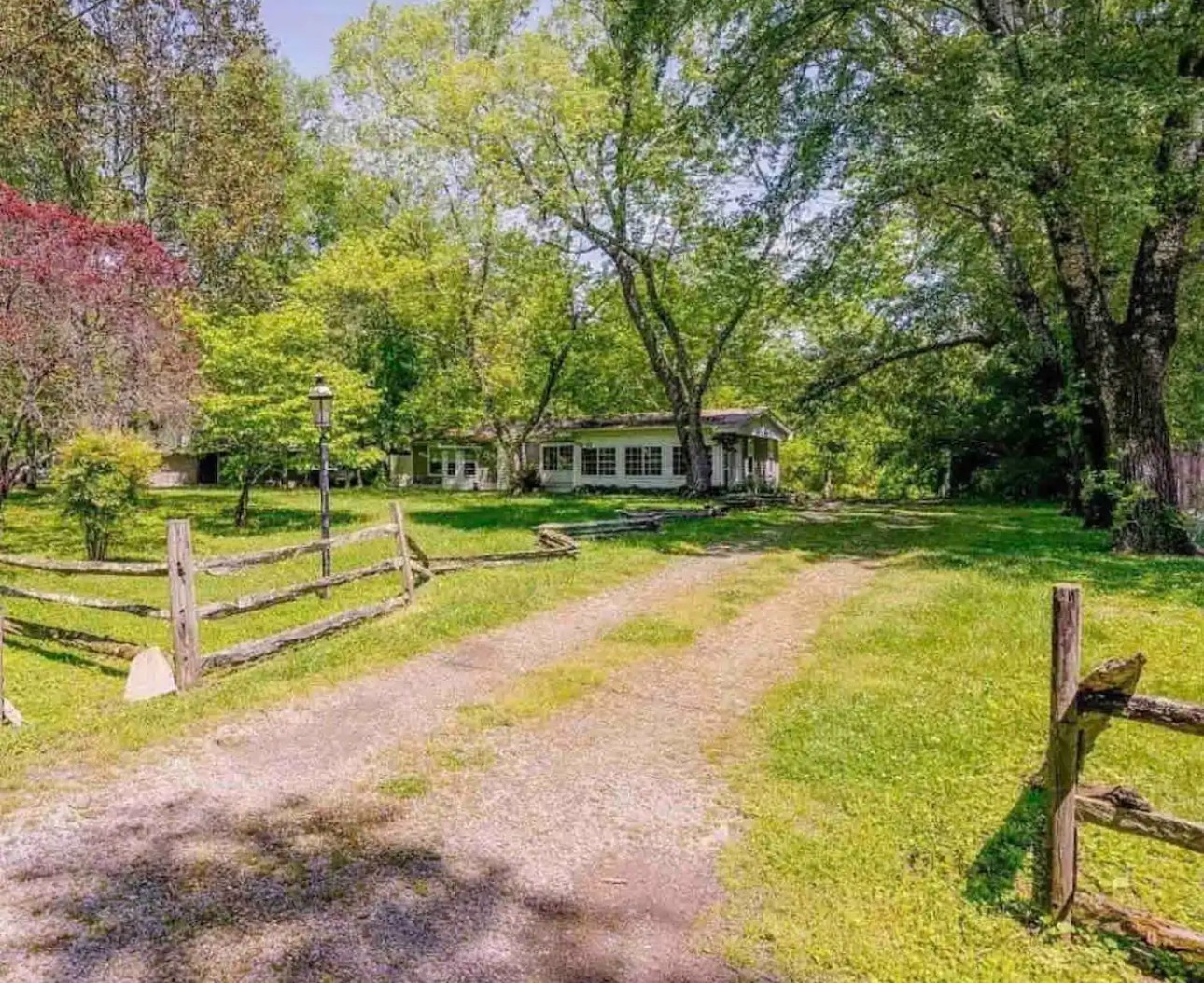 1210 Lakeside Dr