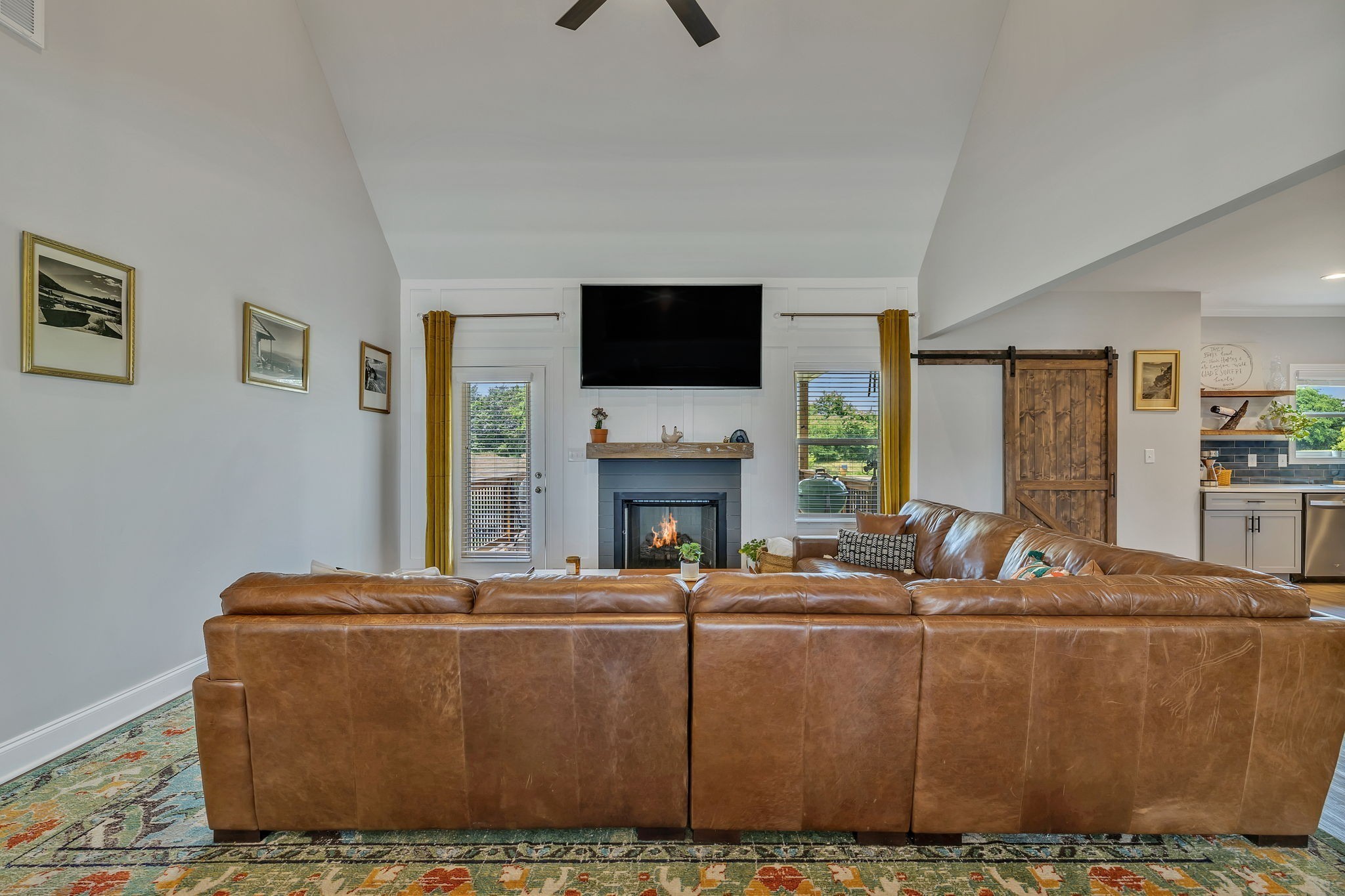 1395 Hicks Edgen Rd