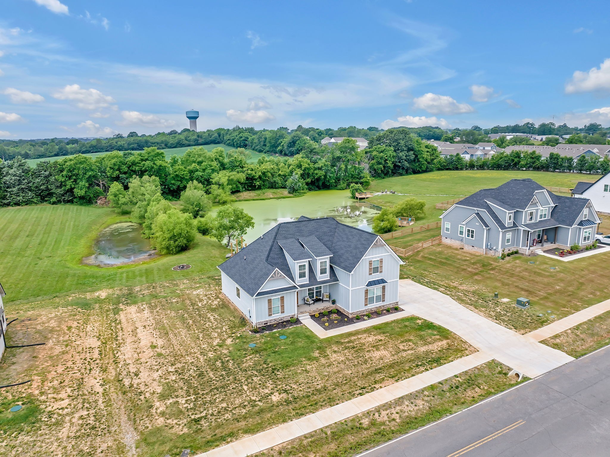 1395 Hicks Edgen Rd