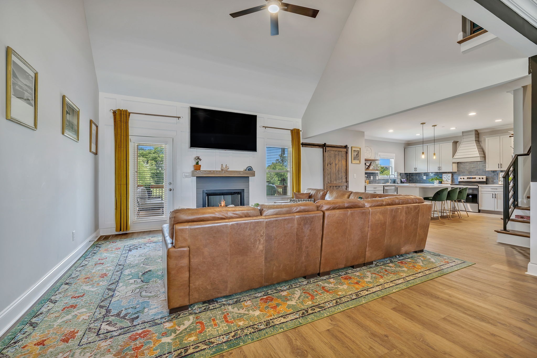 1395 Hicks Edgen Rd