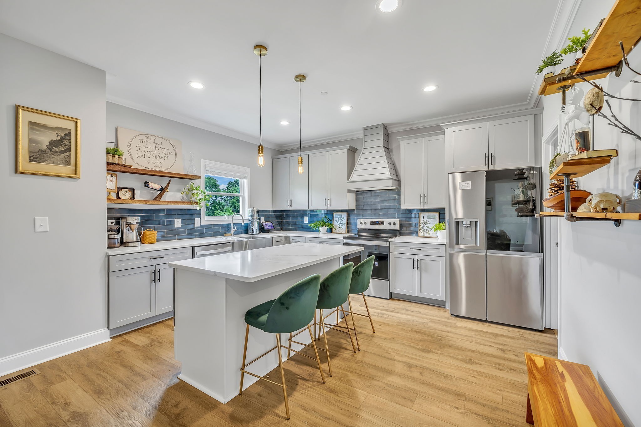 1395 Hicks Edgen Rd