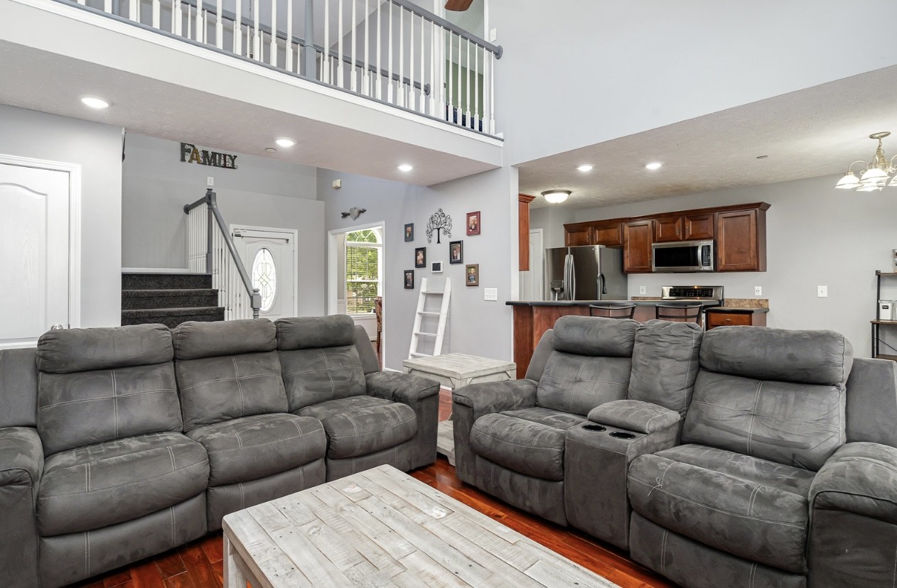 240 Misty Dr