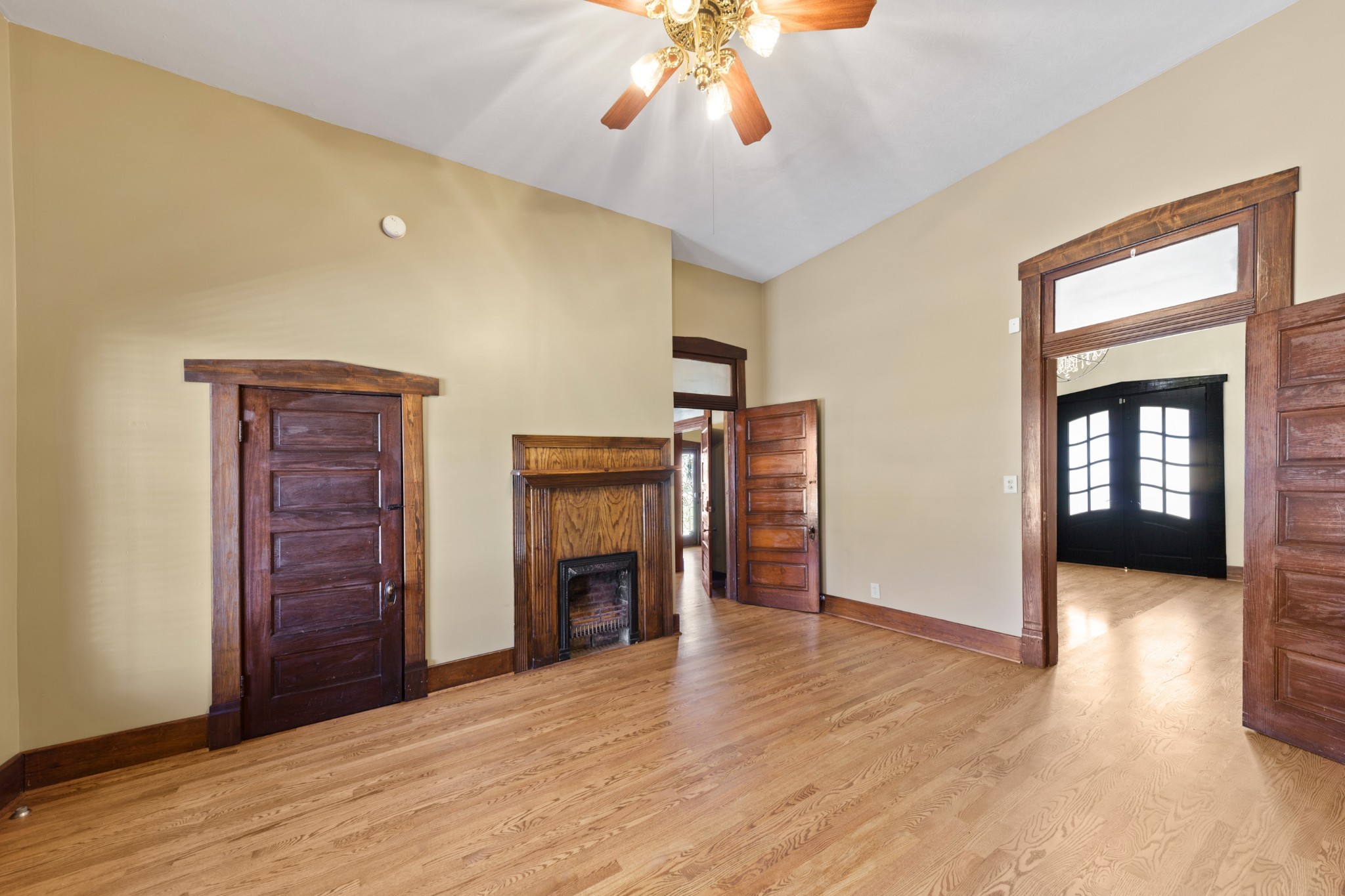 308 N Main St