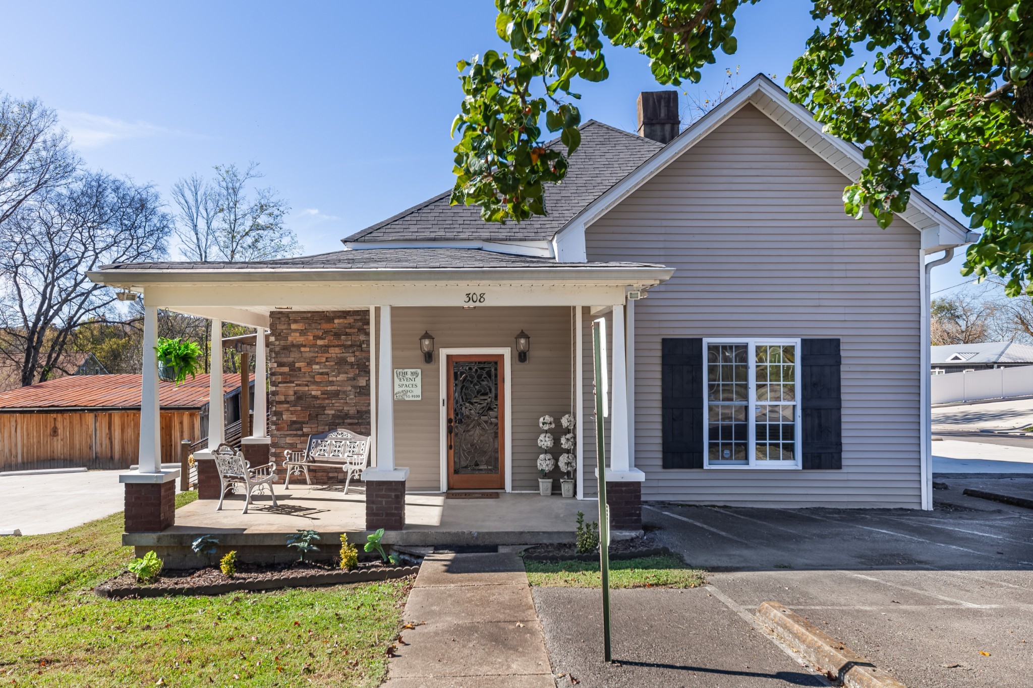 308 N Main St
