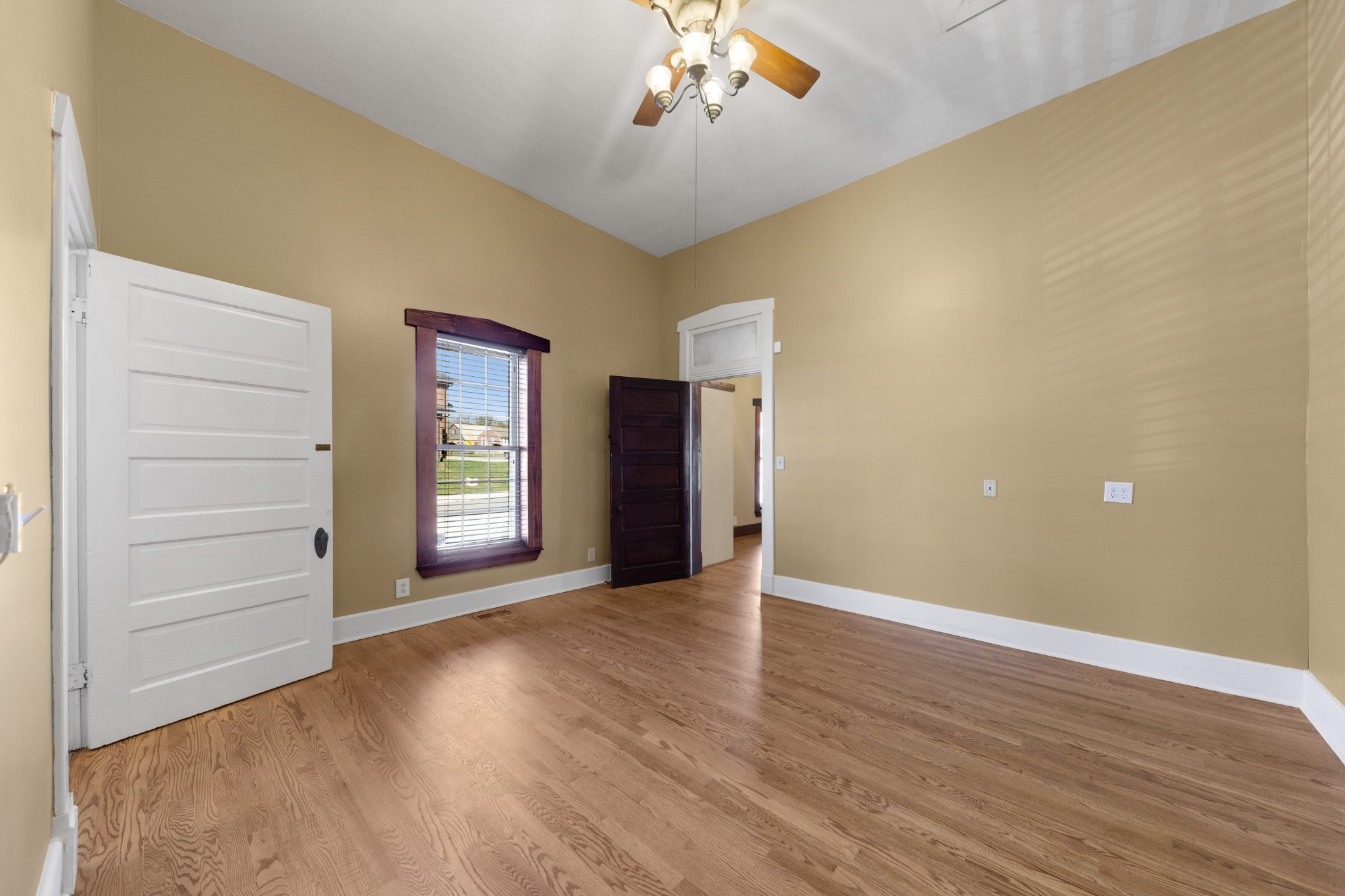 308 N Main St