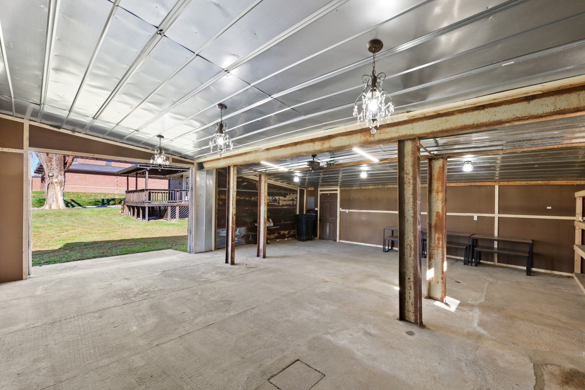 308 N Main St