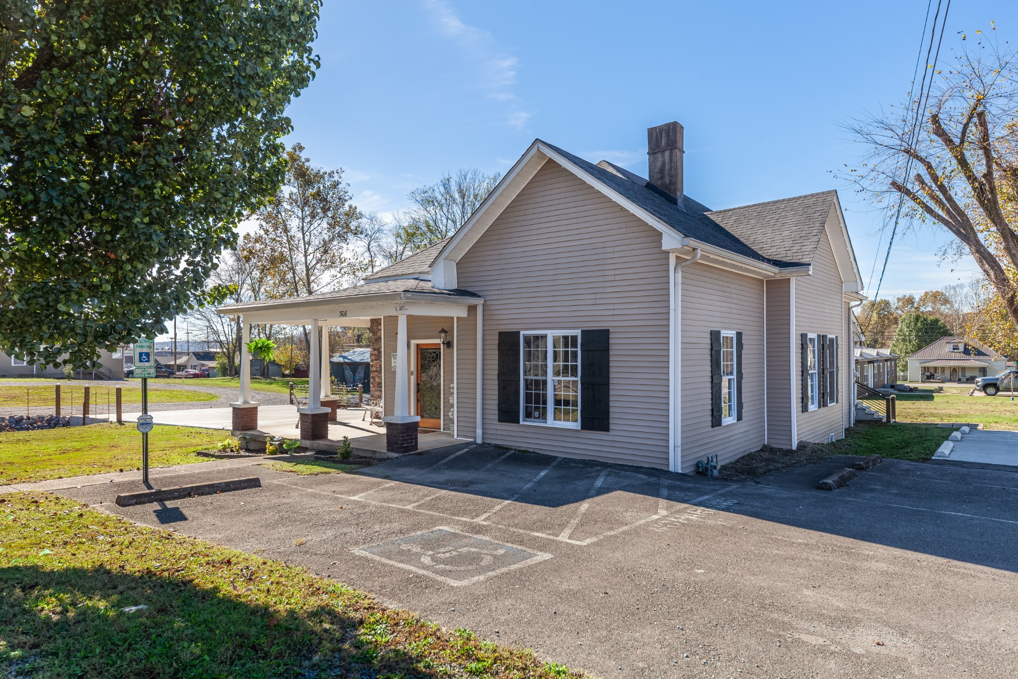308 N Main St