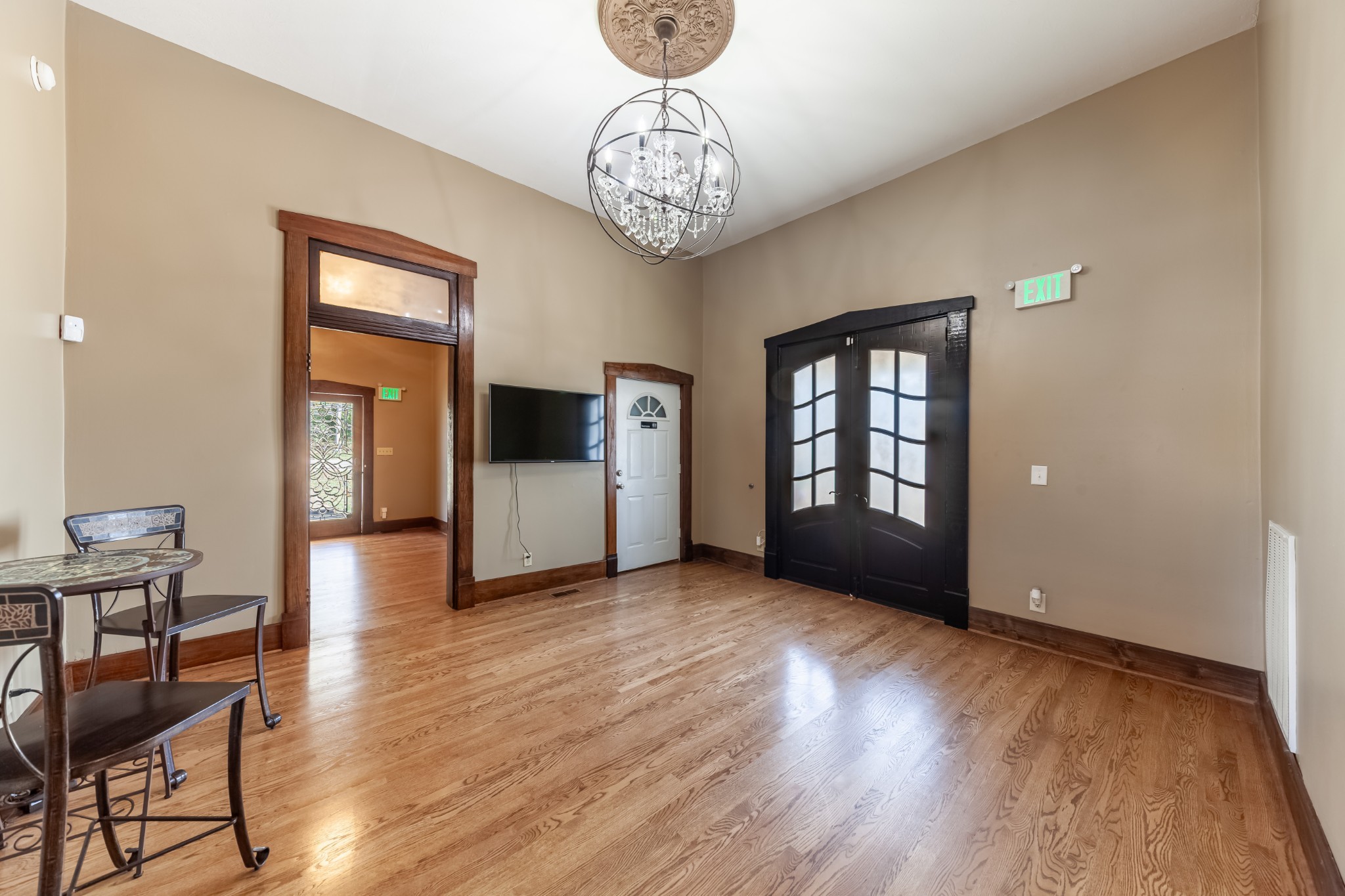 308 N Main St